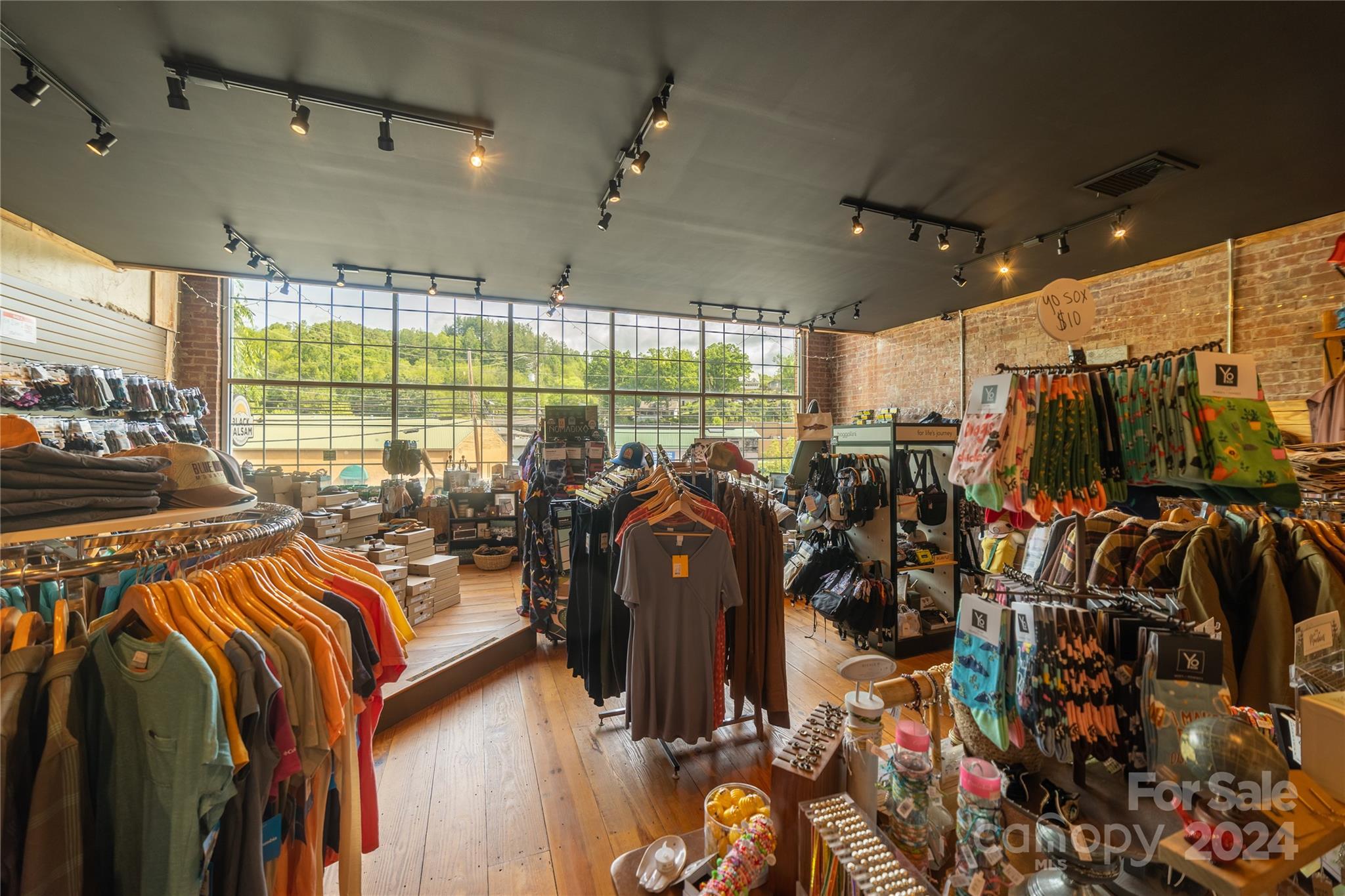 562 W Main Street