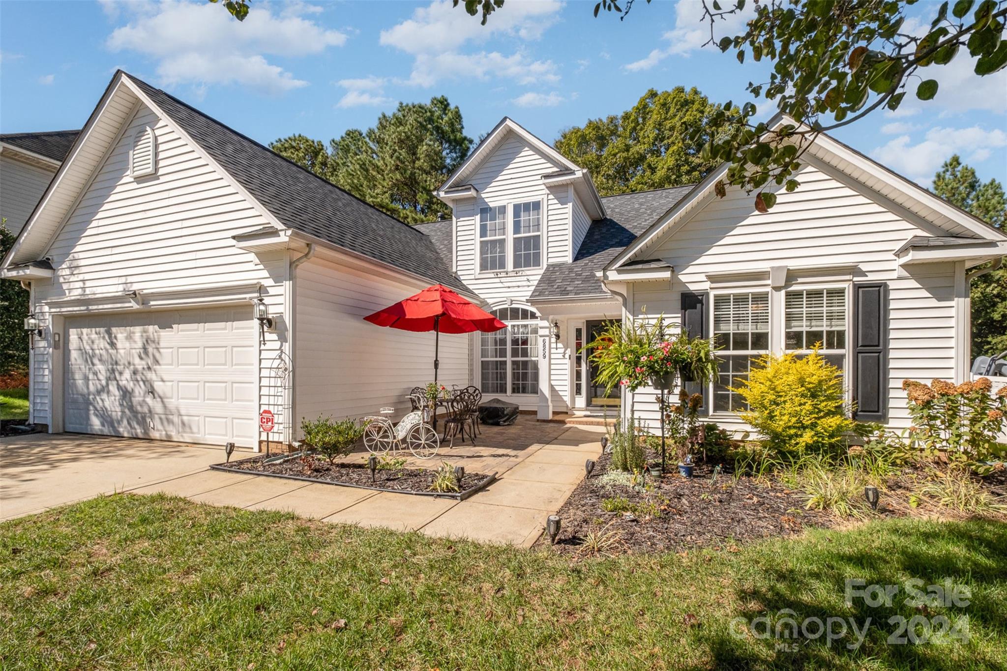 6859 Lakecrest Court