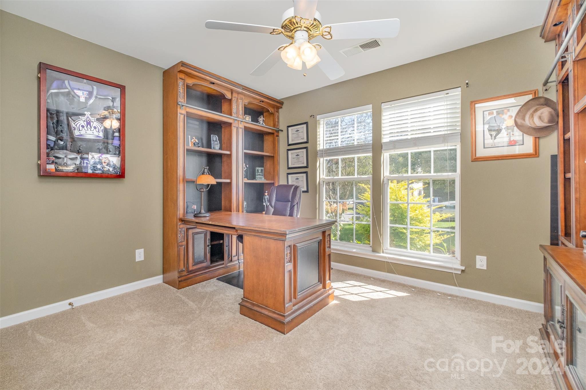 6859 Lakecrest Court