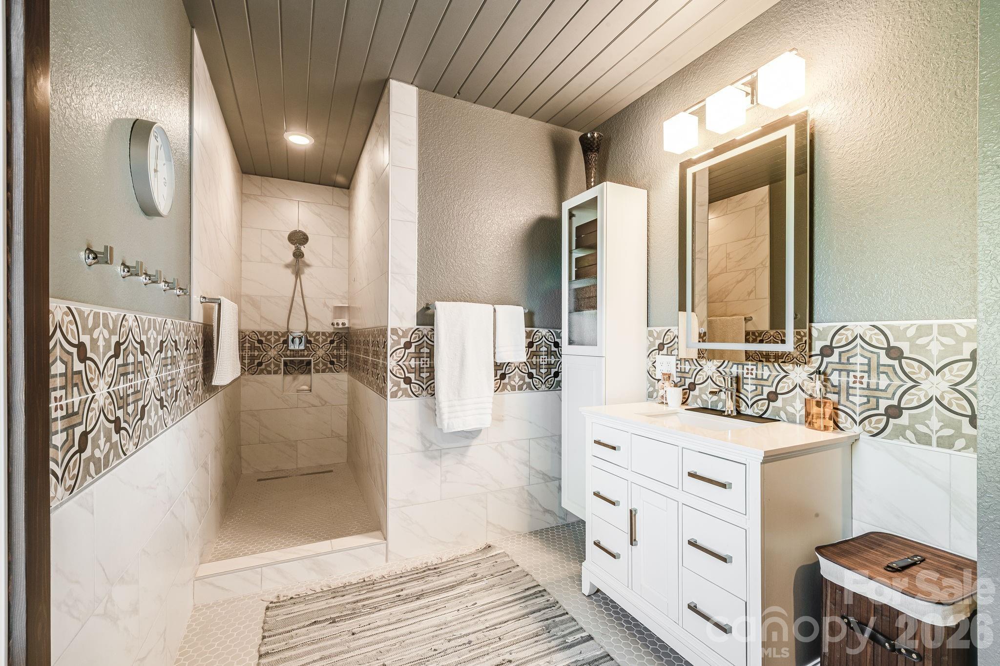 Cane Creek Ridge - Residential