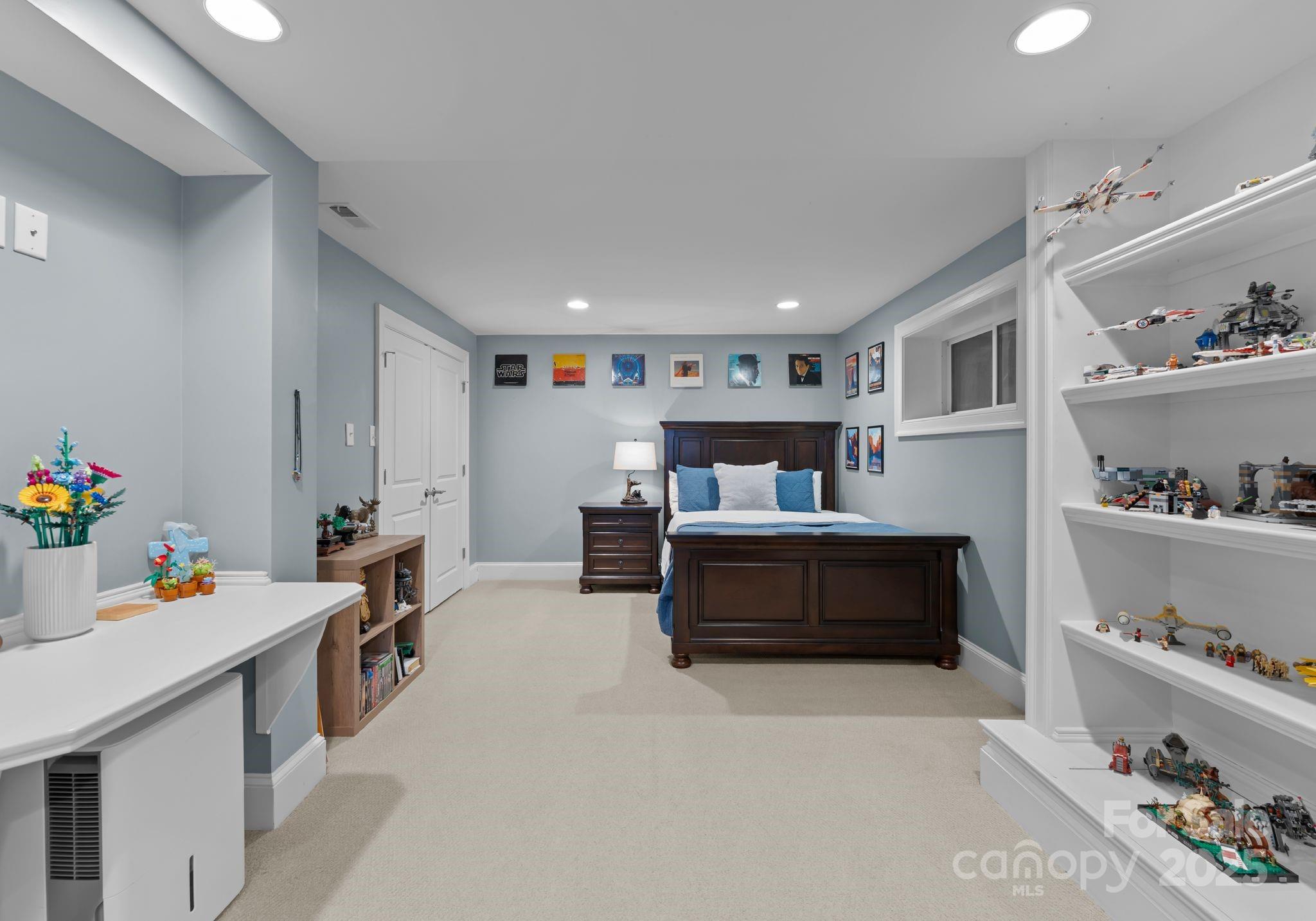 Pirates Cove - Residential