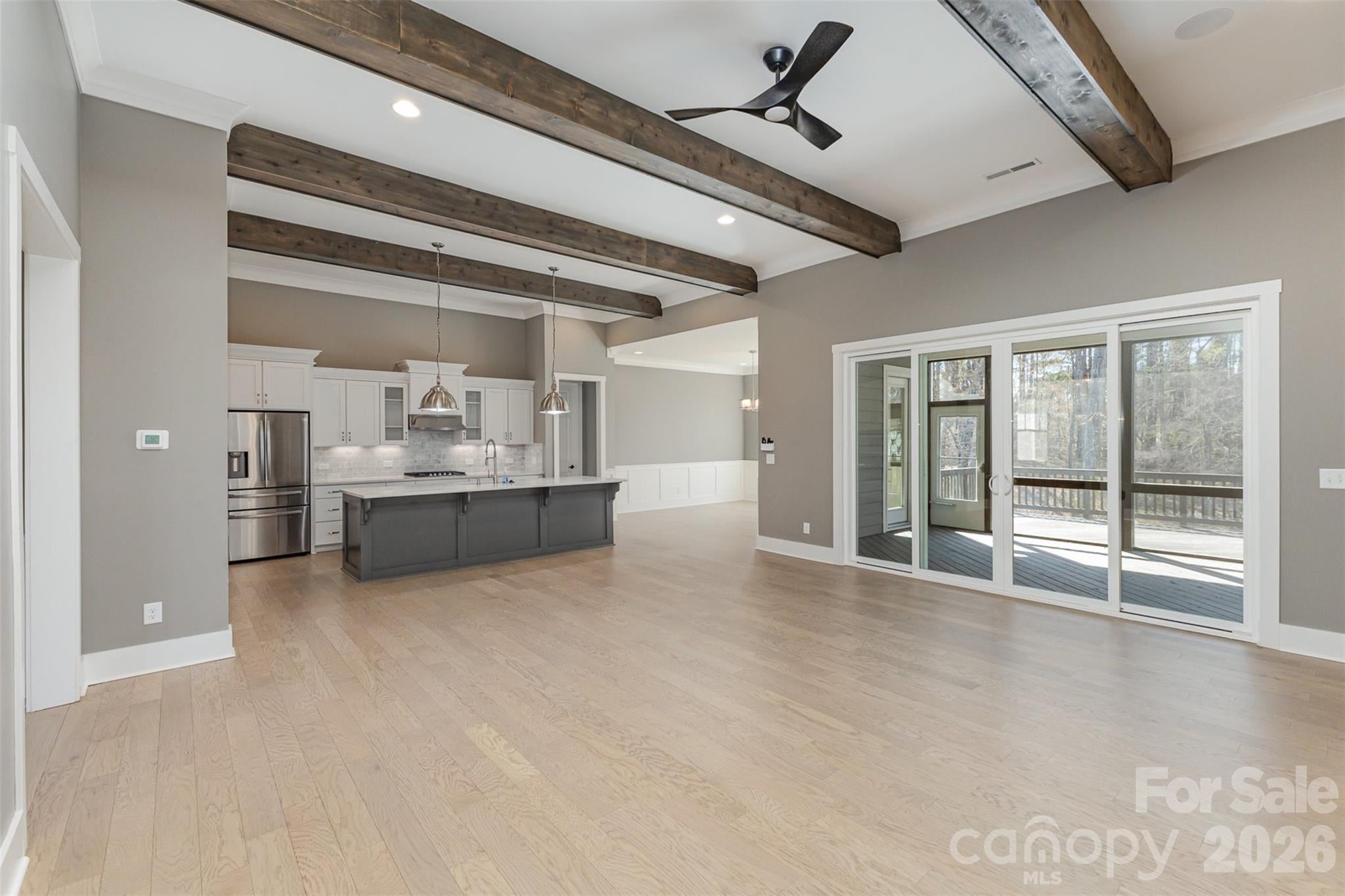 123 Farm Knoll Way