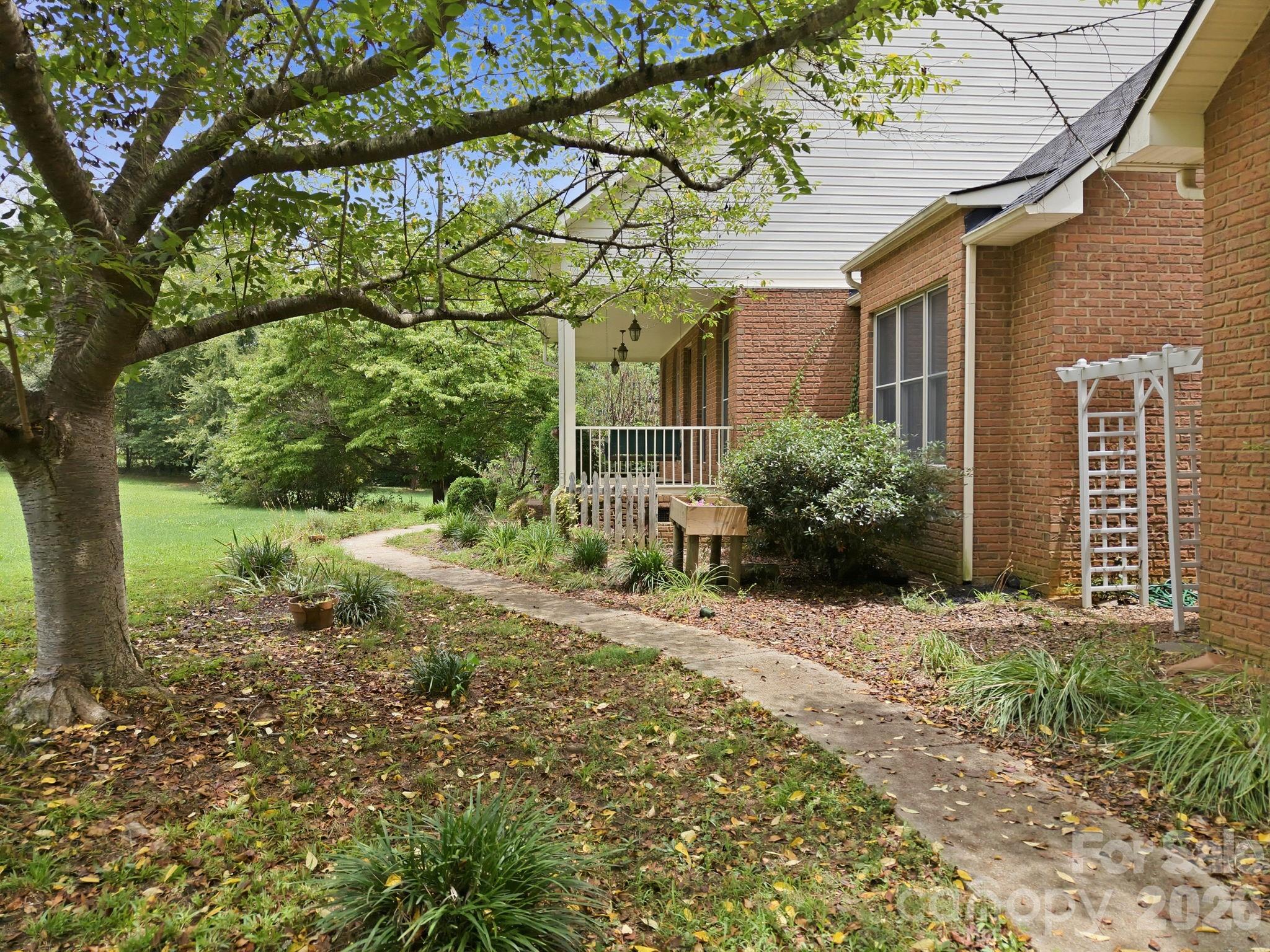 465 Baymount Drive