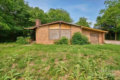714 Pine Bark Street Hamlet NC 28345
