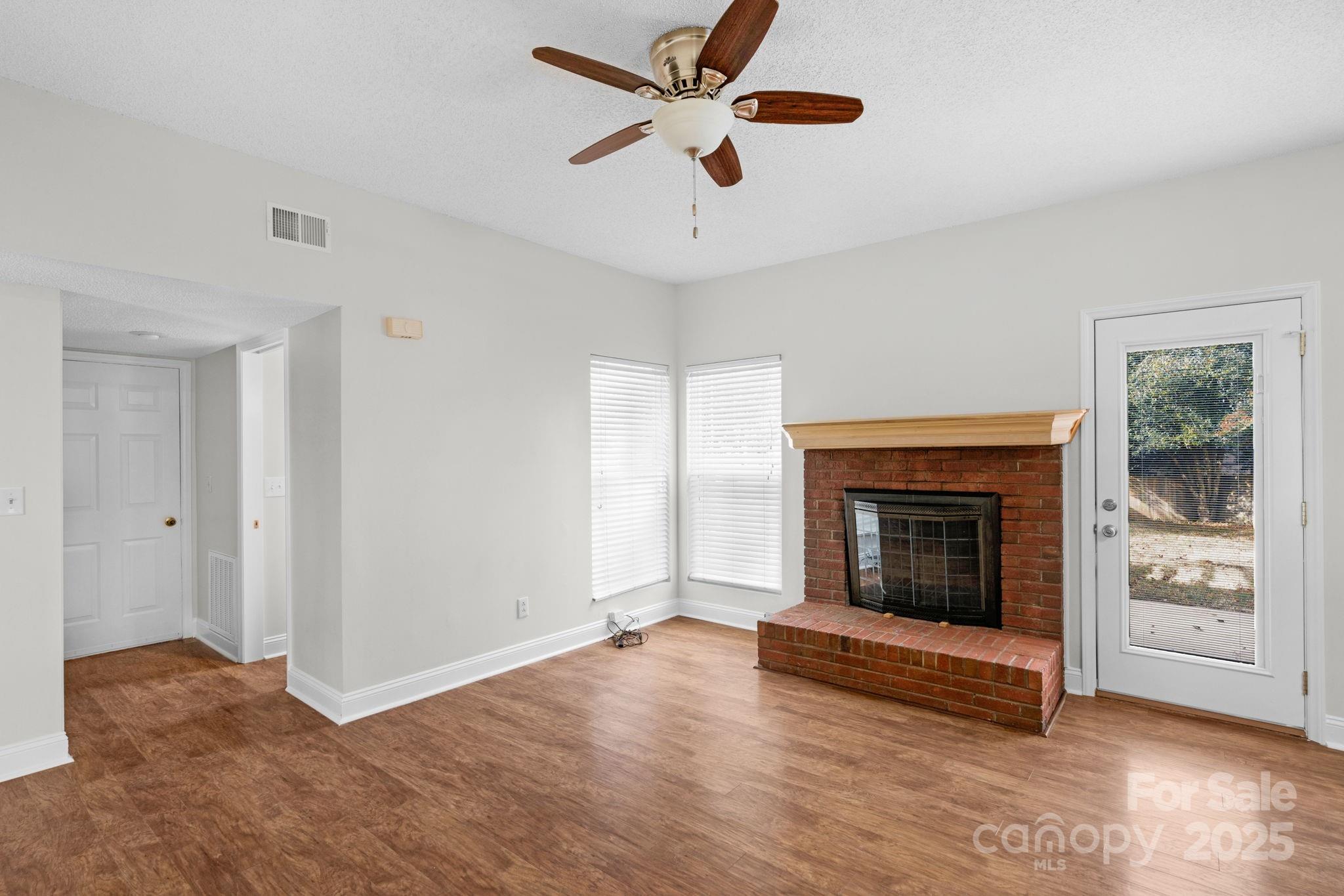 Mcalpine Woods - Residential