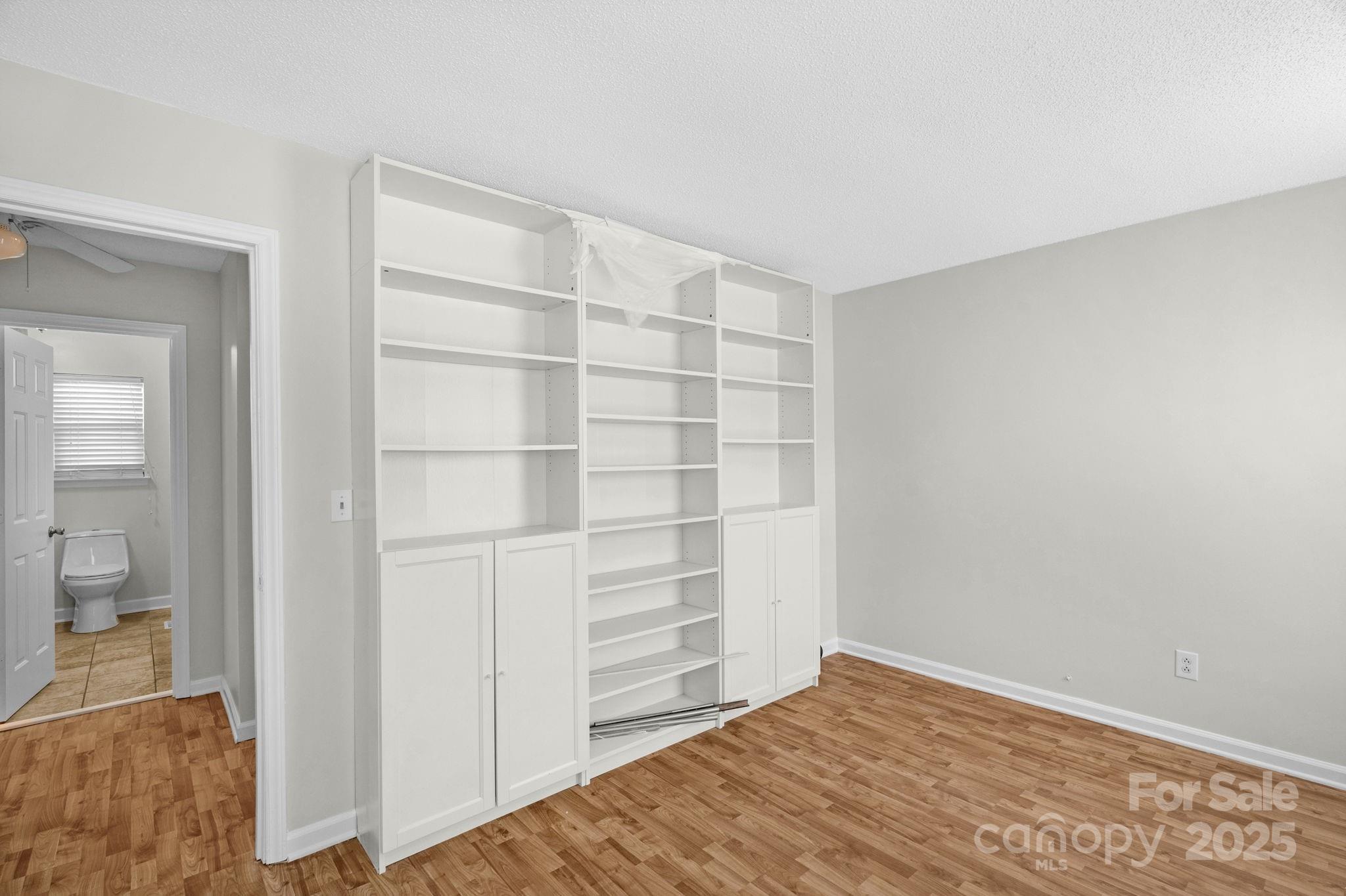 Mcalpine Woods - Residential