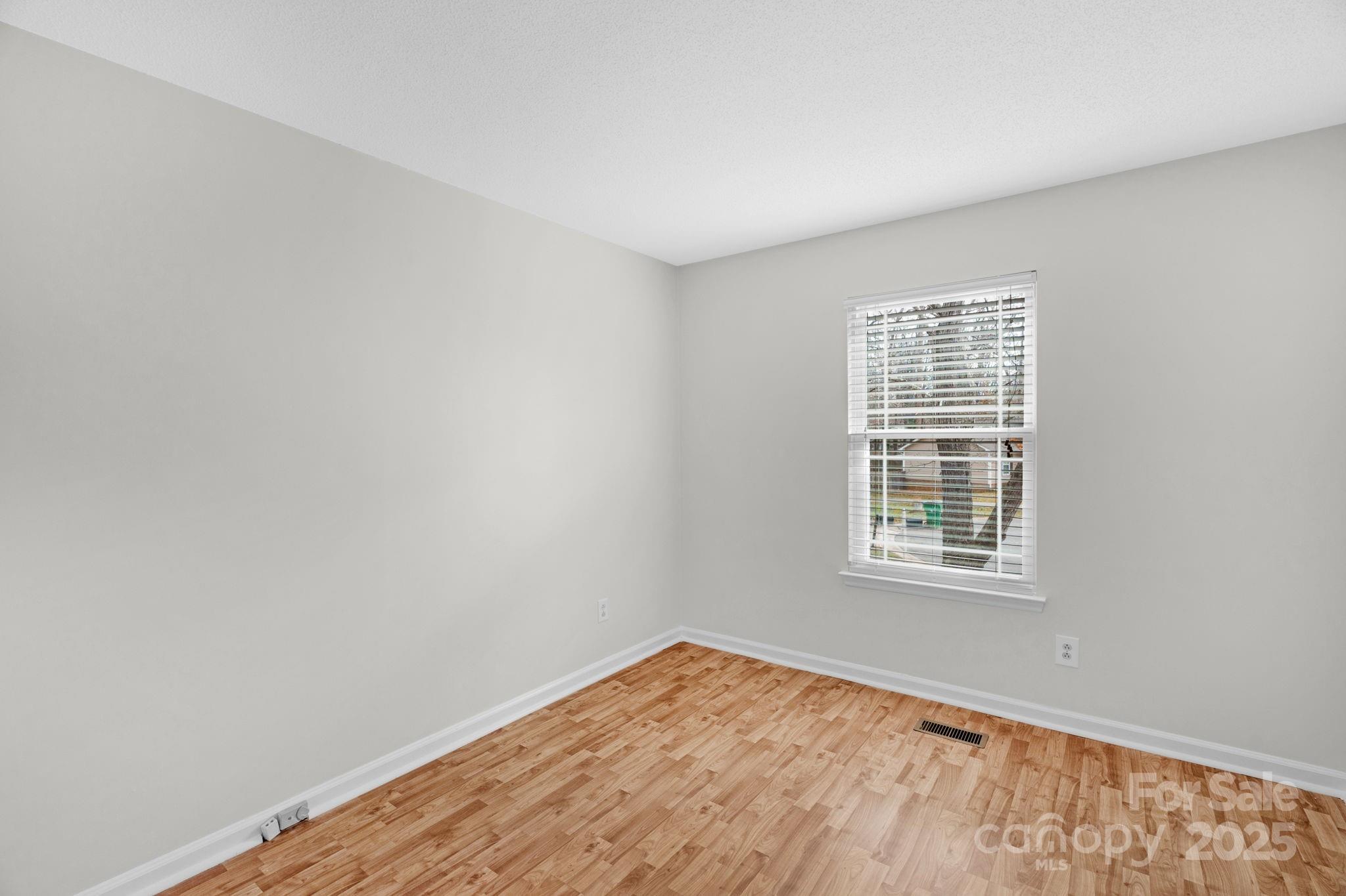 Mcalpine Woods - Residential