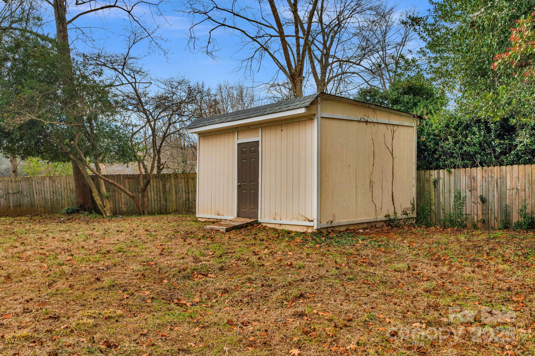 Mcalpine Woods - Residential