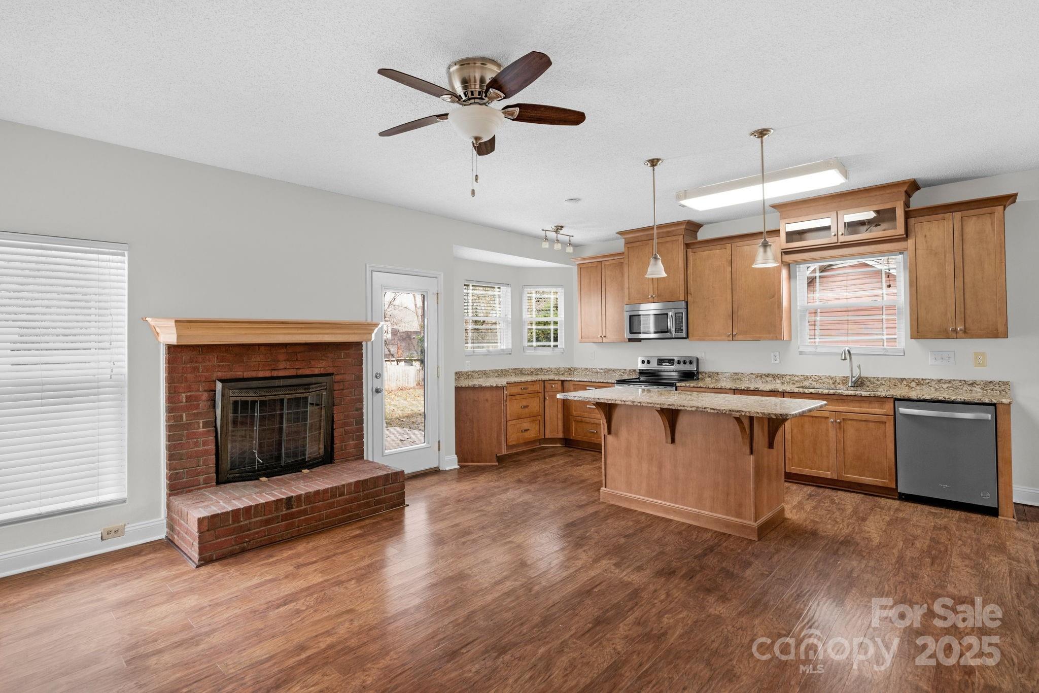 Mcalpine Woods - Residential