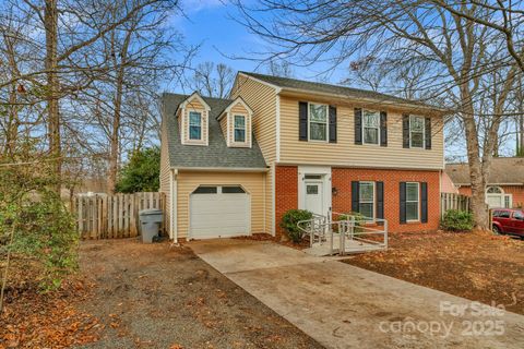6109 Tartan Green Court Charlotte NC 28227