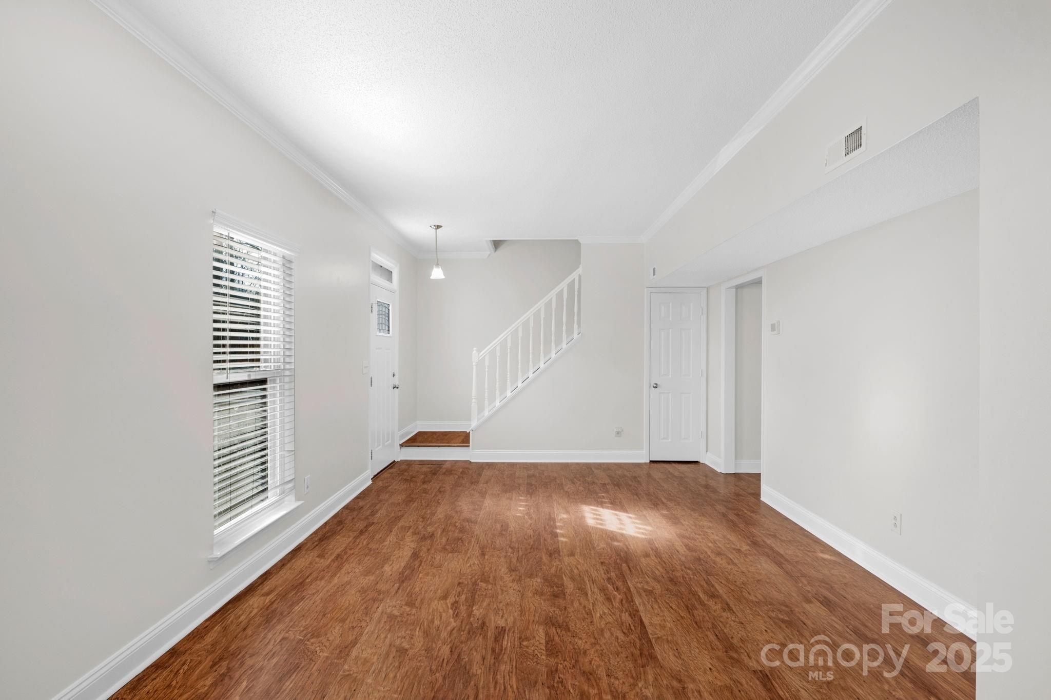 Mcalpine Woods - Residential