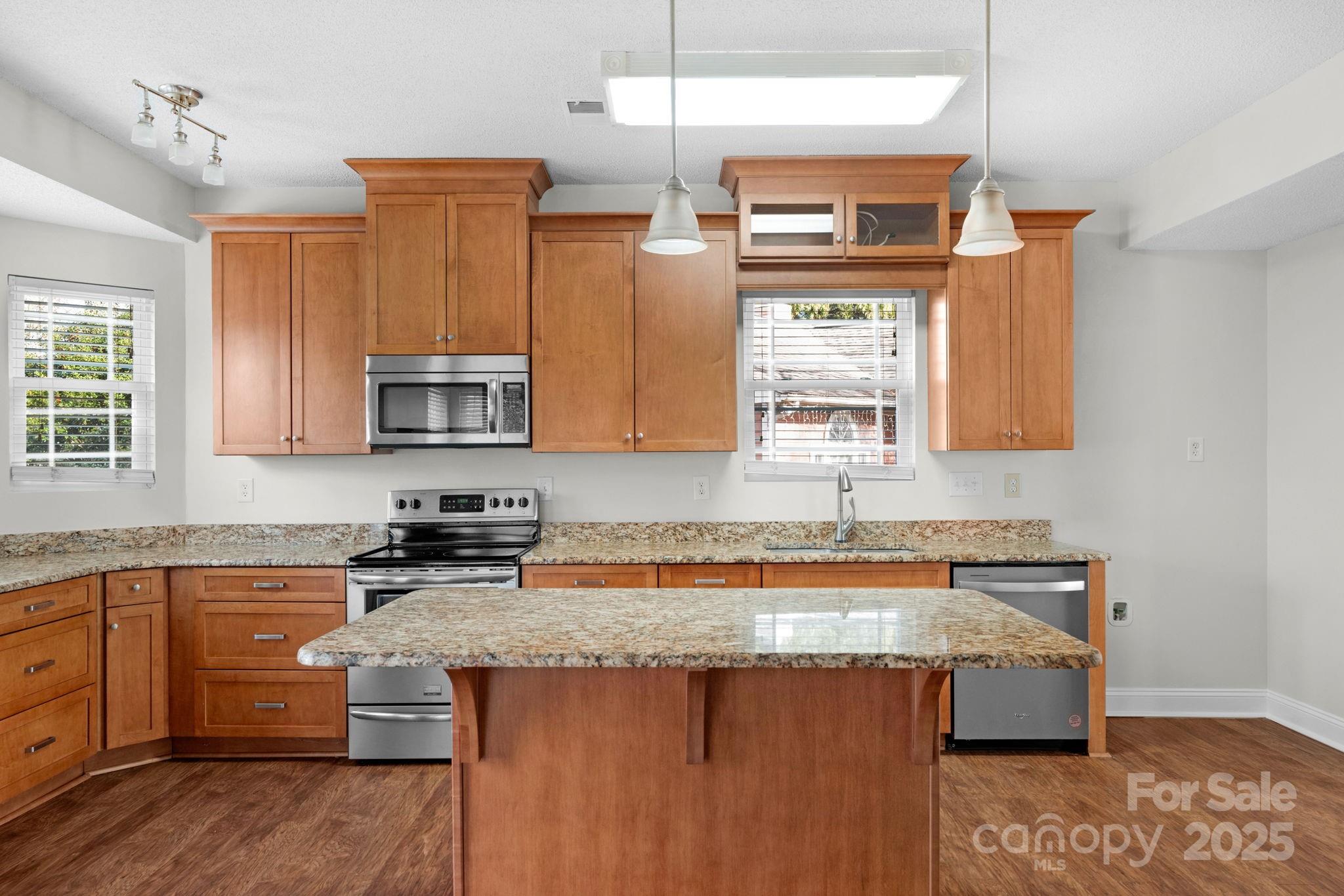 Mcalpine Woods - Residential