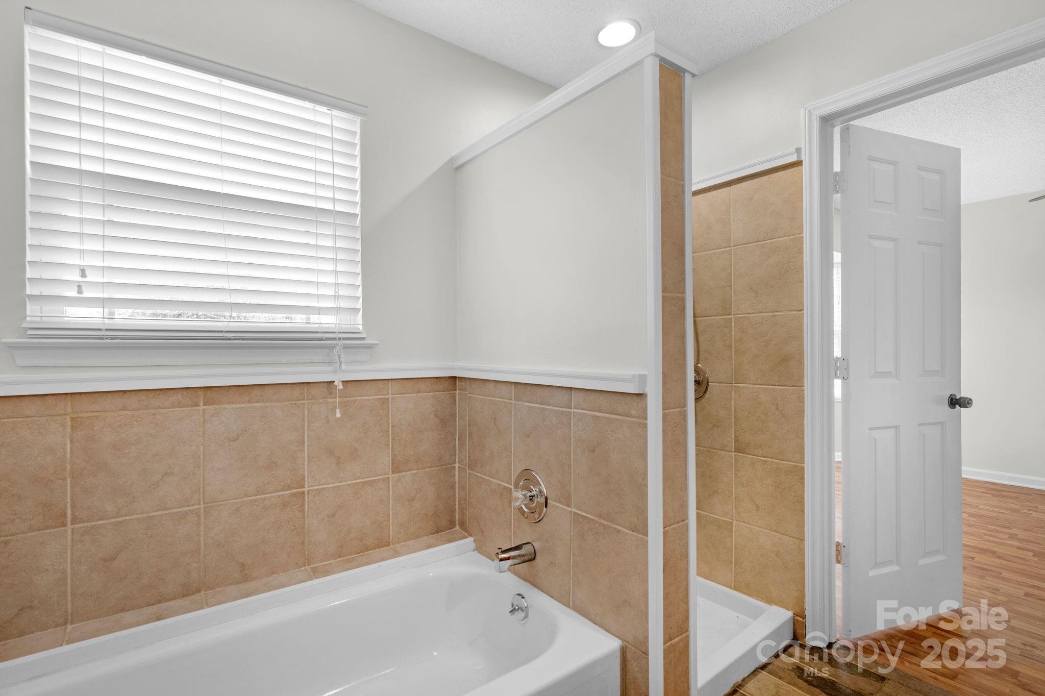 Mcalpine Woods - Residential