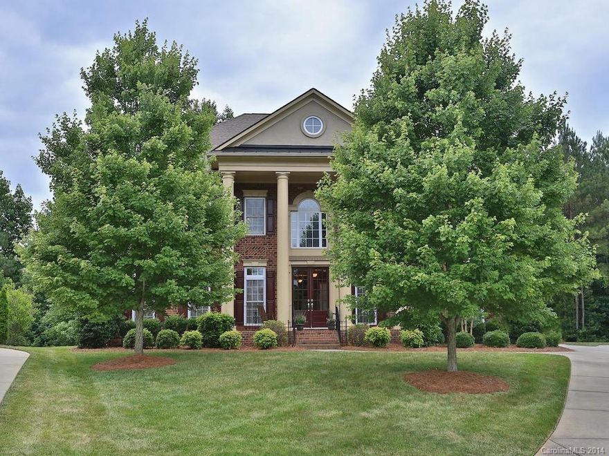 WONDERFUL WINDSOR PLAN AT END OF CUL DE SAC**LARGE FOYER WITH BUILT-INS*2 STORY GREATROOM WITH BUILT-INS*SCREENED PORCH*BATHROOM OFF EACH BEDROOM*CLOSET ORGANIZERS*3 CAR GARAGE HAS BUILT-IN CABINETS AND SINK*OVERSIZED WALK-IN STORAGE W/BUILT-INS ON 3RD FLOOR*HARDWOODS ON MAIN*KITCHEN HAS GRANITE/TILE BACKSPLASH*SS APPLIANCES*PANTRY*BUILT-IN DESK*THIRD FLOOR BONUS & REC ROOM PLUS BUILT IN BAR WITH GRANITE/ICE MACHINE/BEVERAGE REFRIGERATOR*SPACIOUS MASTER SUITE W/SITTING AREA*1 YEAR HOME WARRANTY*