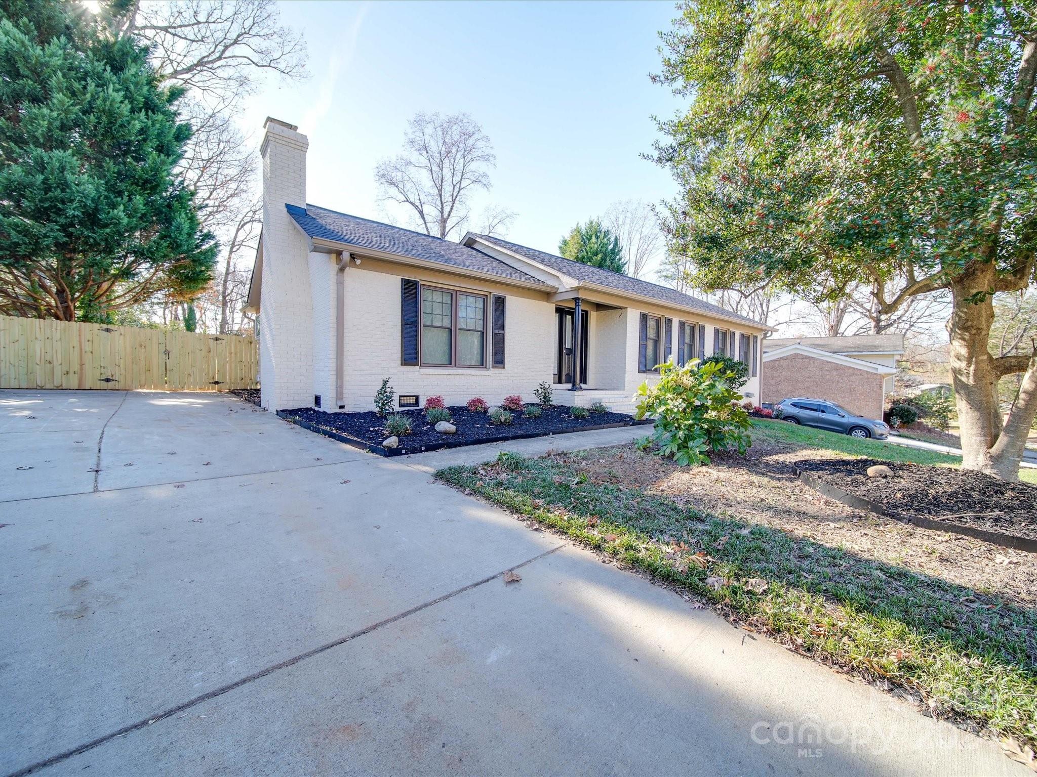 Fox Run - Residential