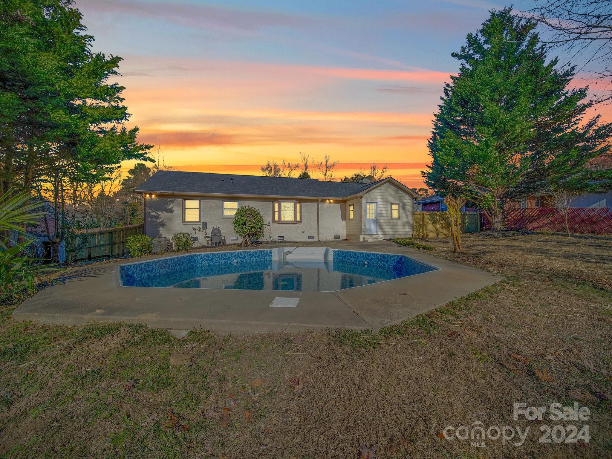 Fox Run - Residential