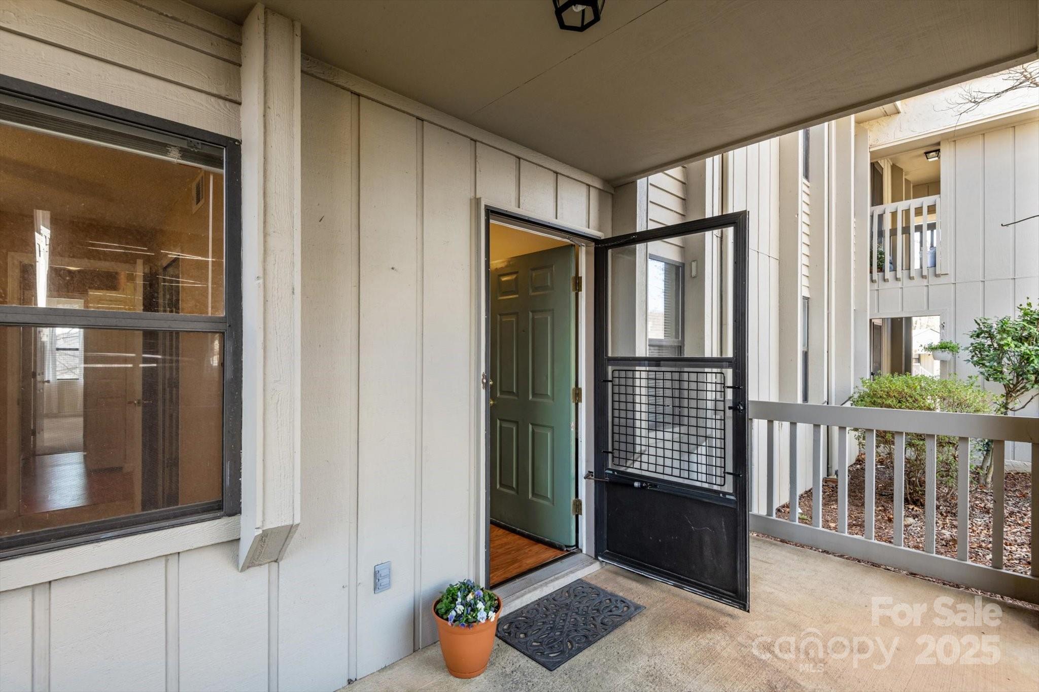 1303 Abbey Circle
