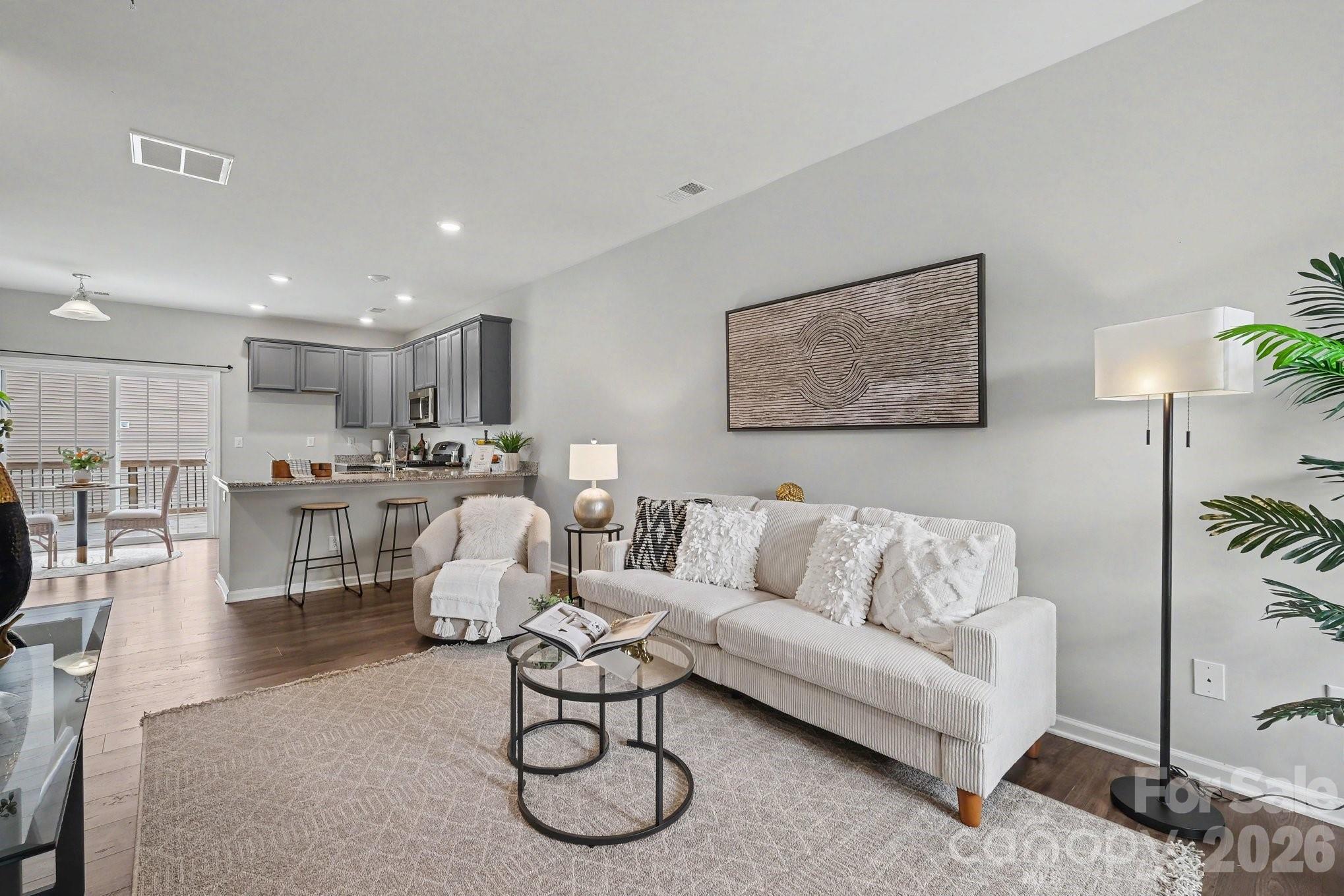 6411 Revolutionary Trail