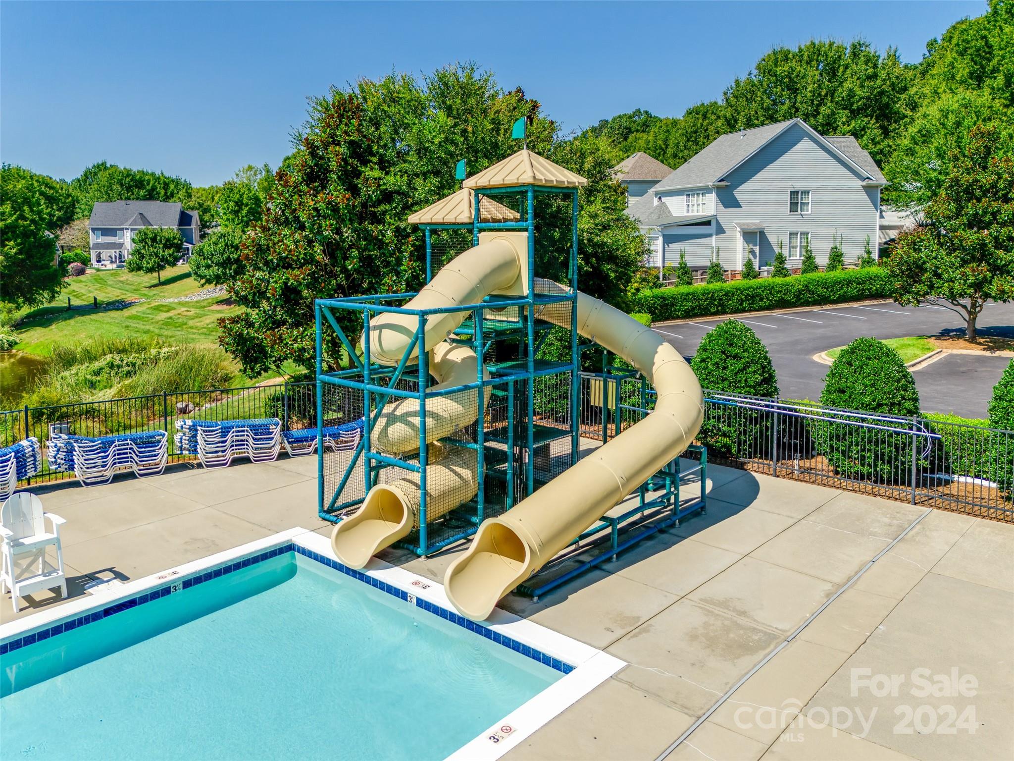 Macaulay - Residential