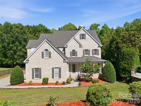Photo of 4206 Barons Court, Harrisburg, NC 28075 (MLS # 4382064)