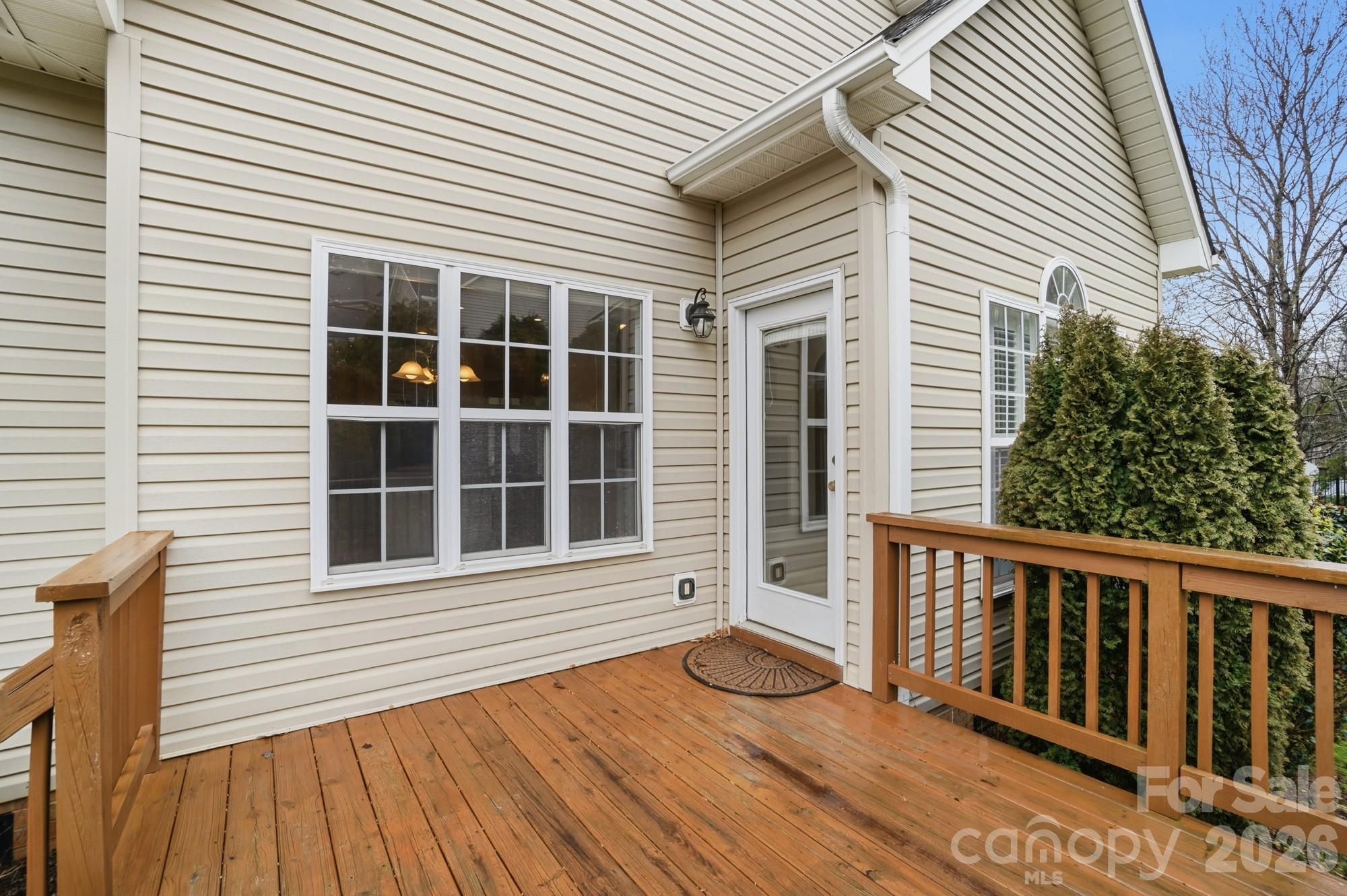 Gates At Waterside - Residential