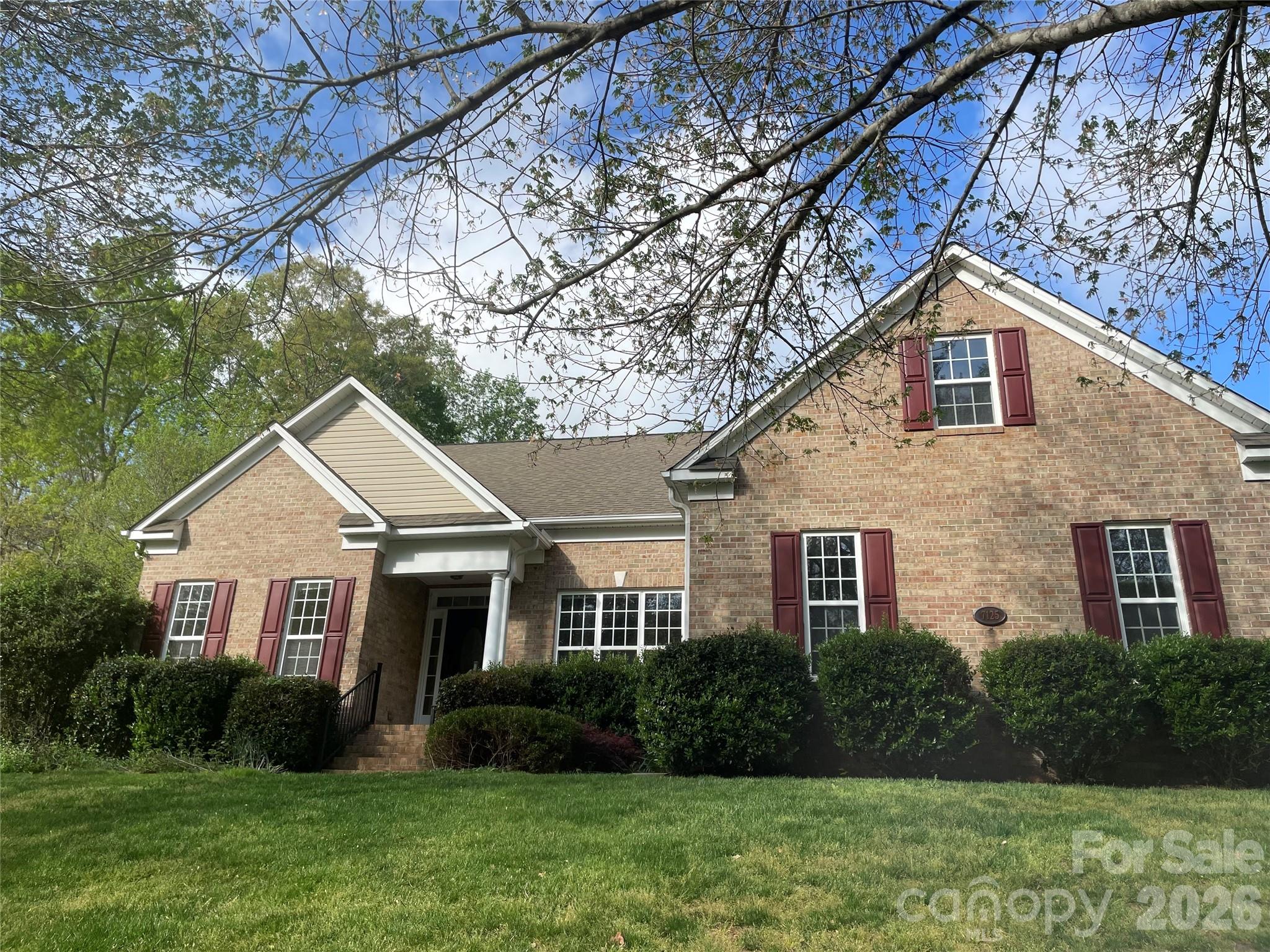 Gates At Waterside - Residential