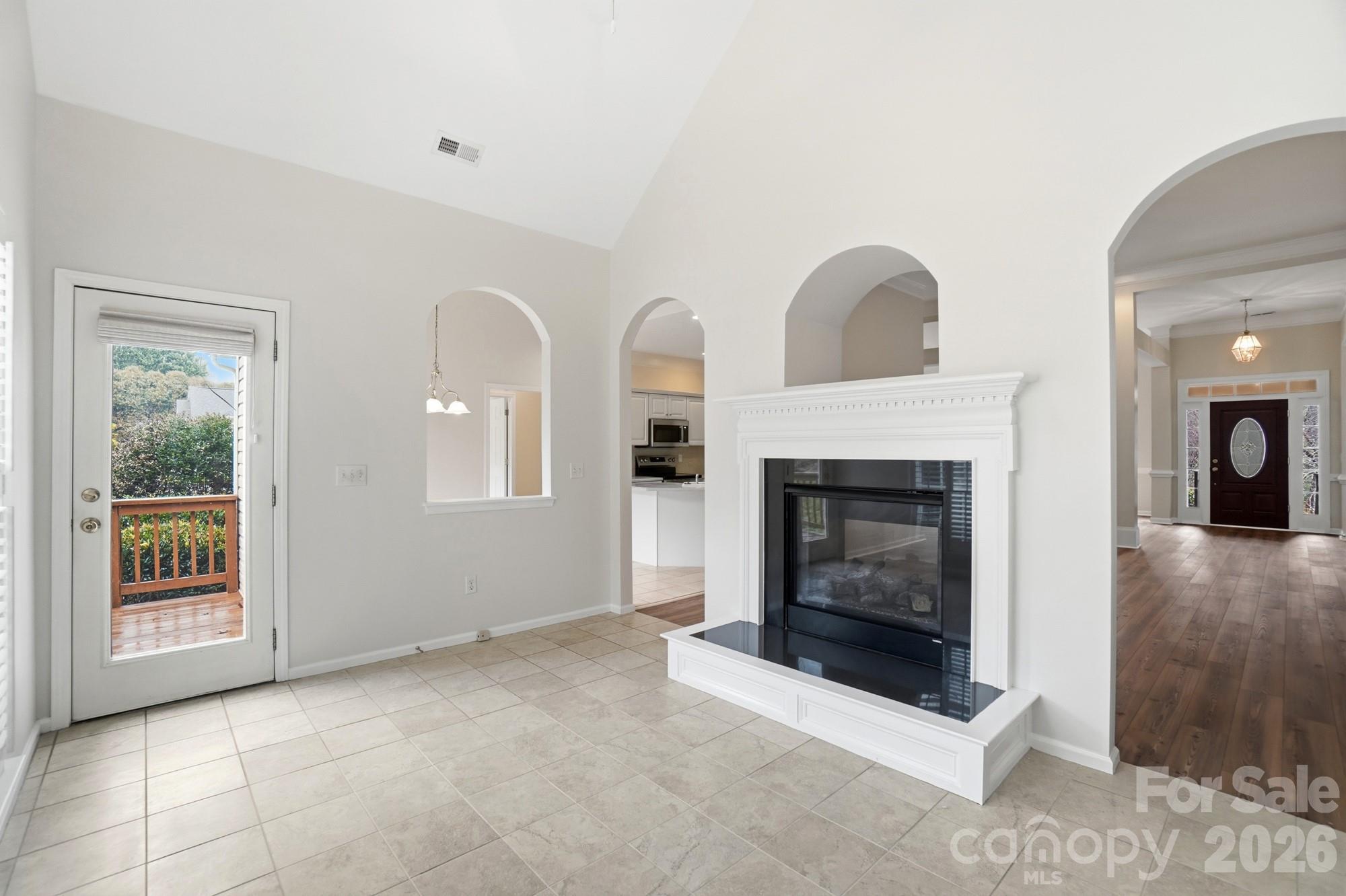 Gates At Waterside - Residential