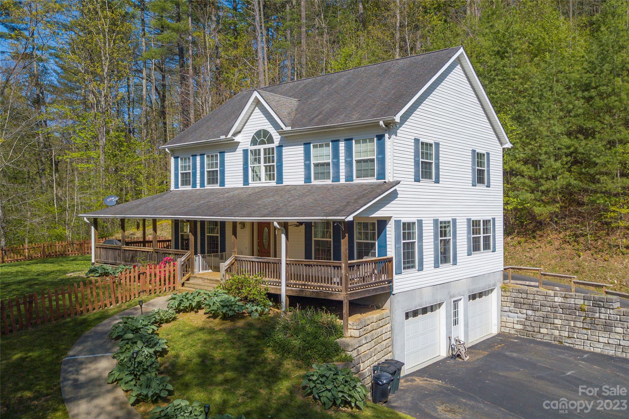 Photo 1 of 28 — 165 Penny Lane, Waynesville, NC 28785