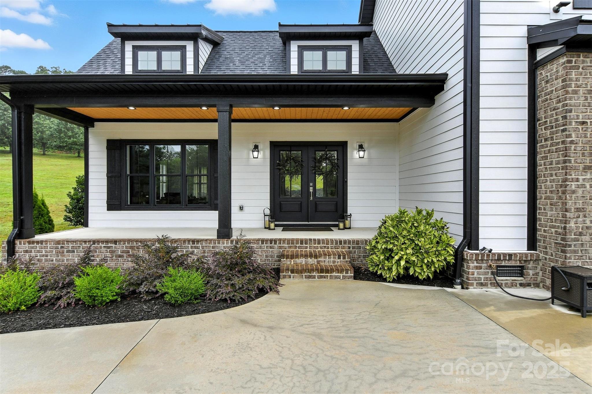 157 Franklin Lane