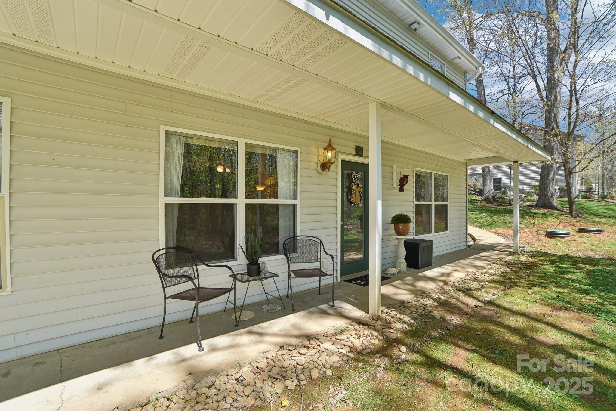 36 Queen Road C