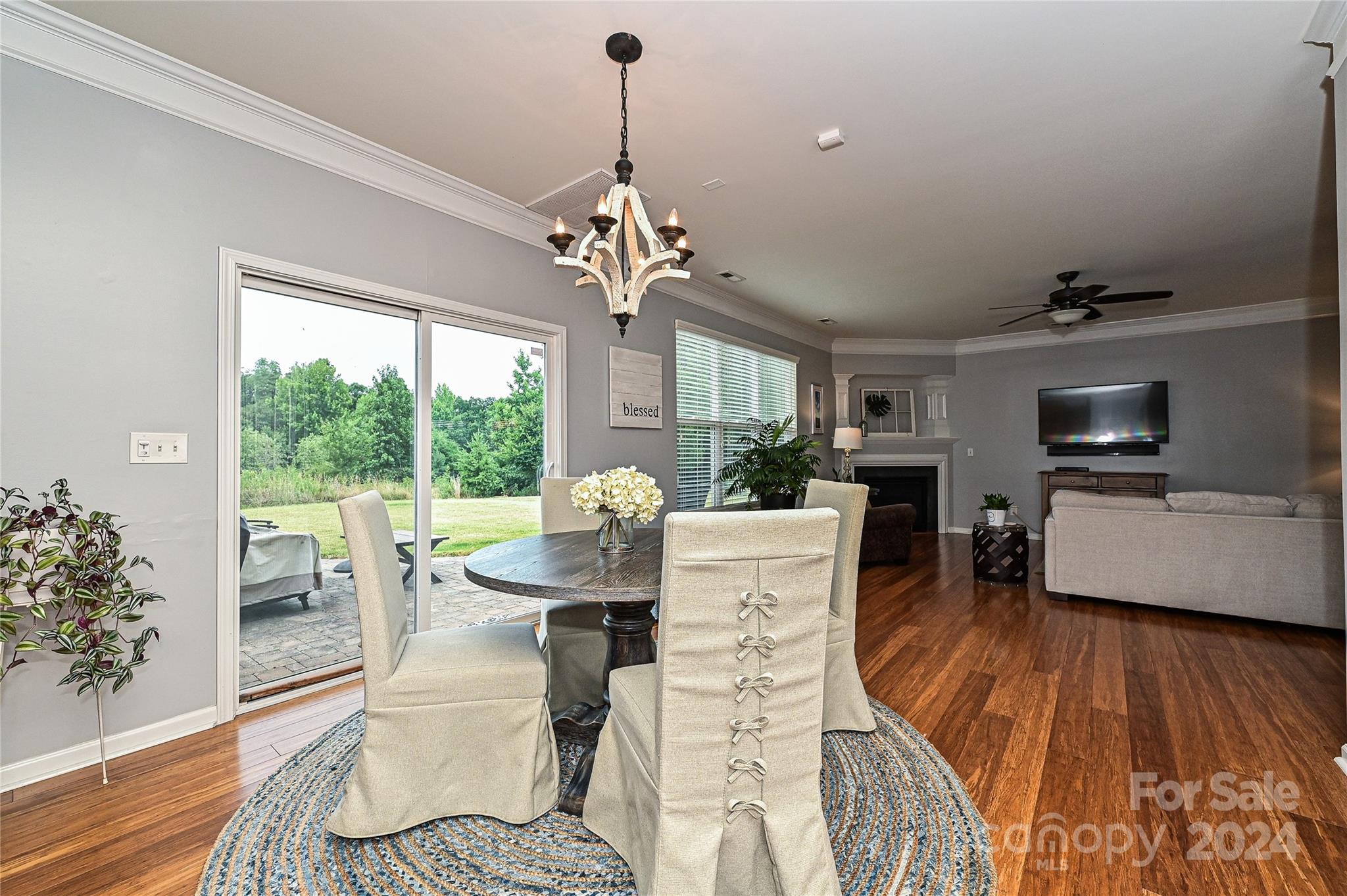 Almond Glen - Residential