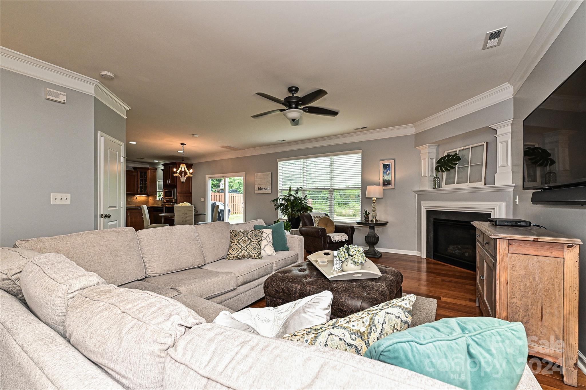 Almond Glen - Residential