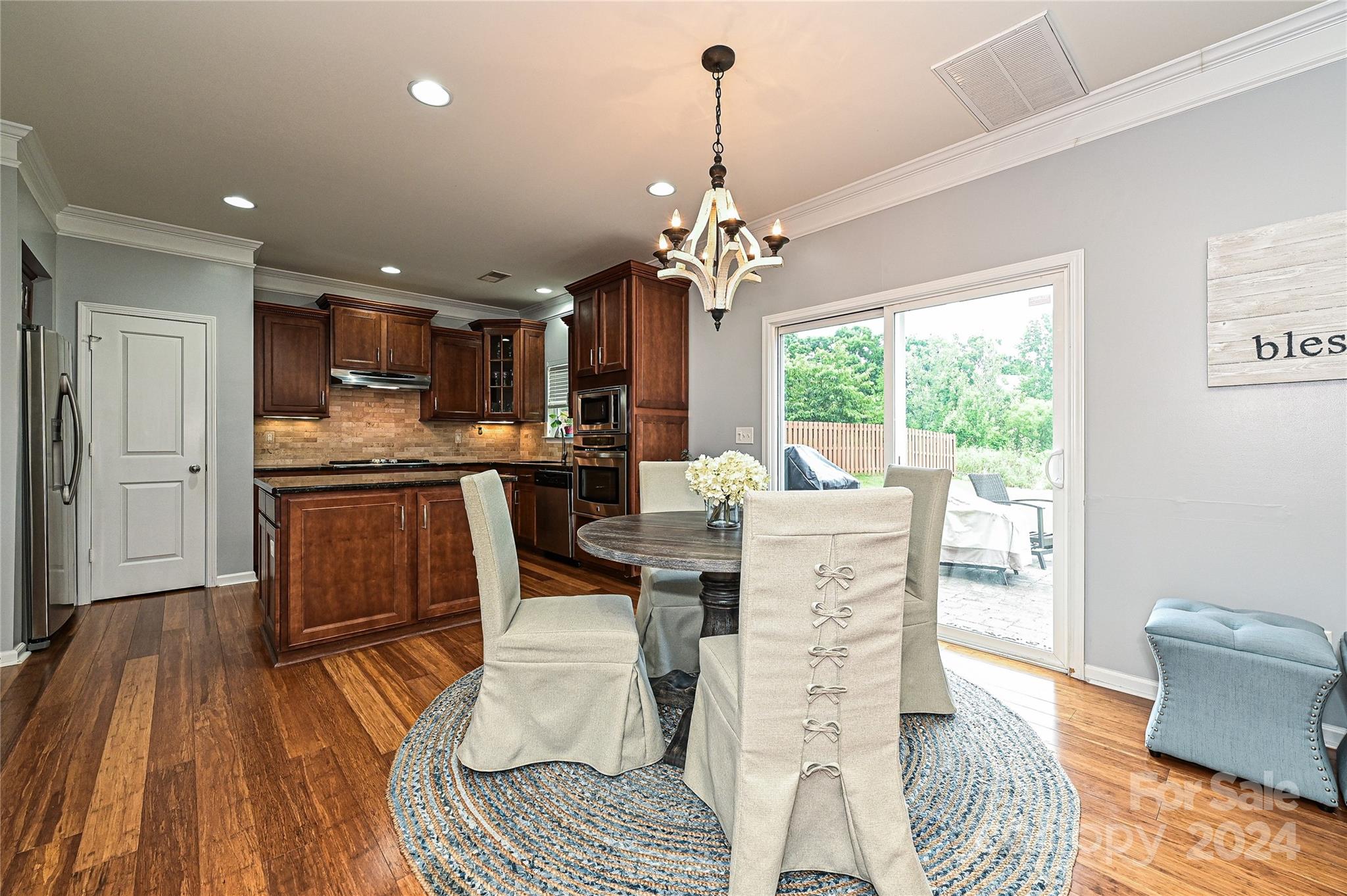 Almond Glen - Residential