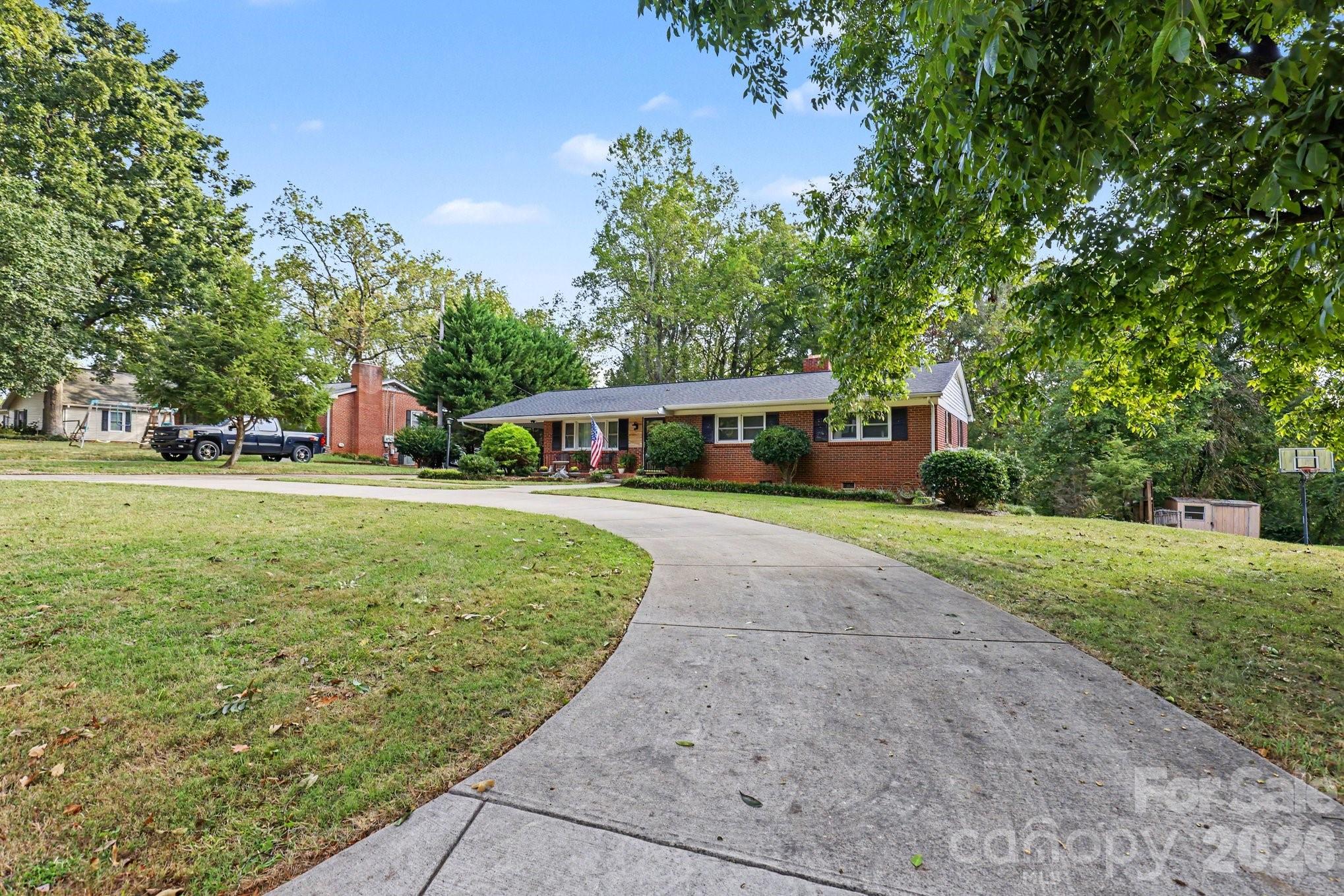 1910 Wildwood Road