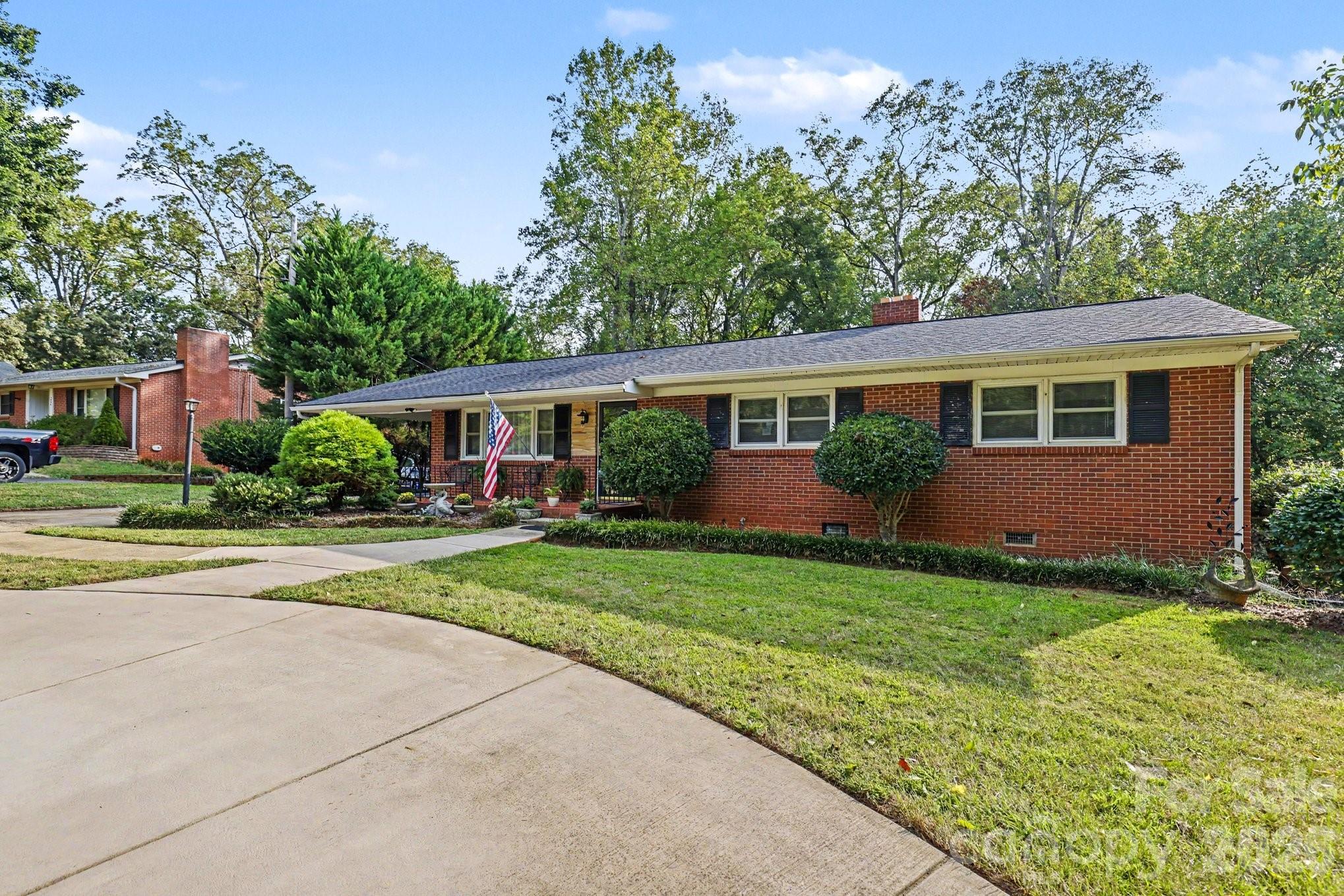 1910 Wildwood Road