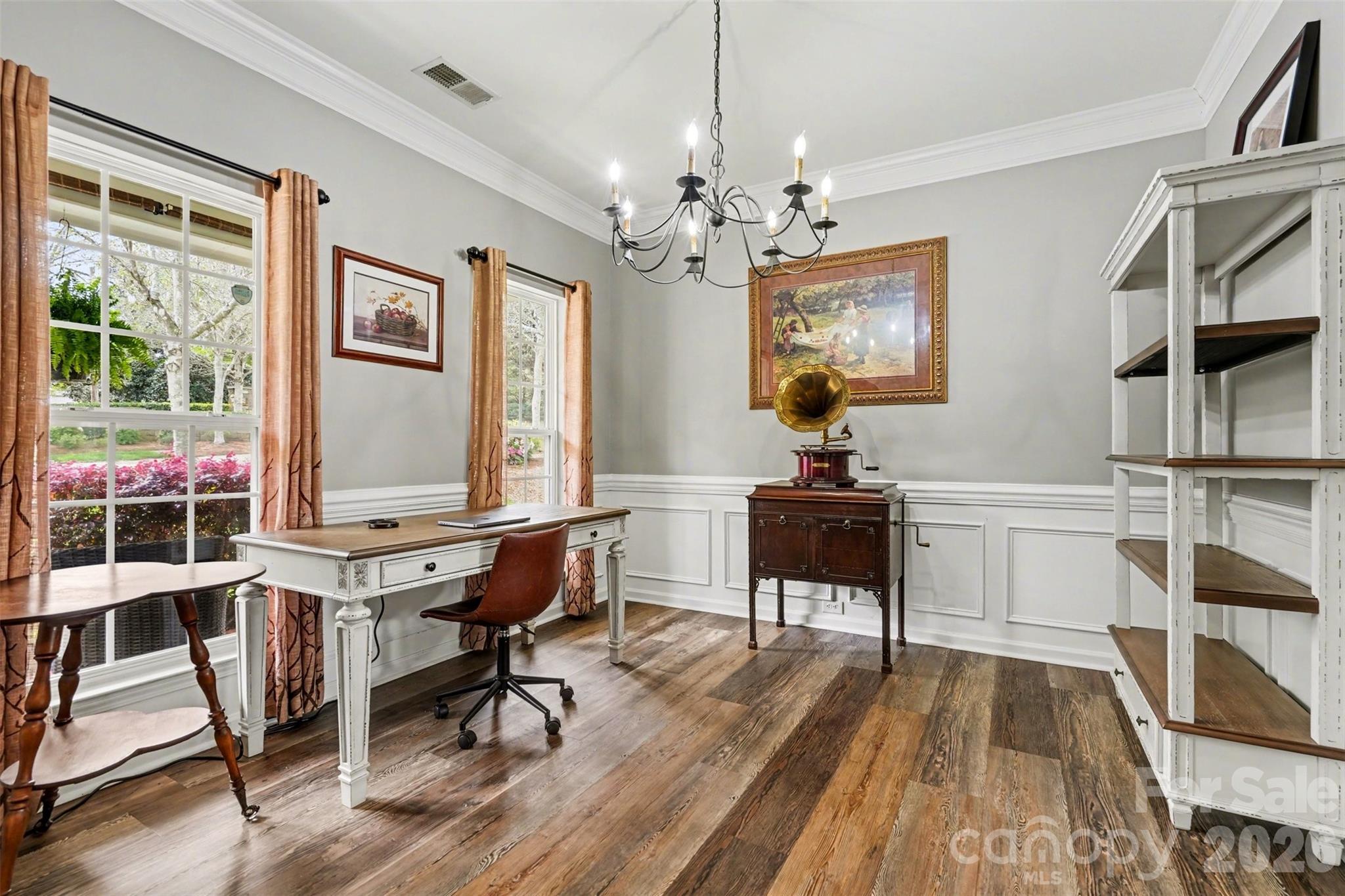 6711 Tanners Creek Drive