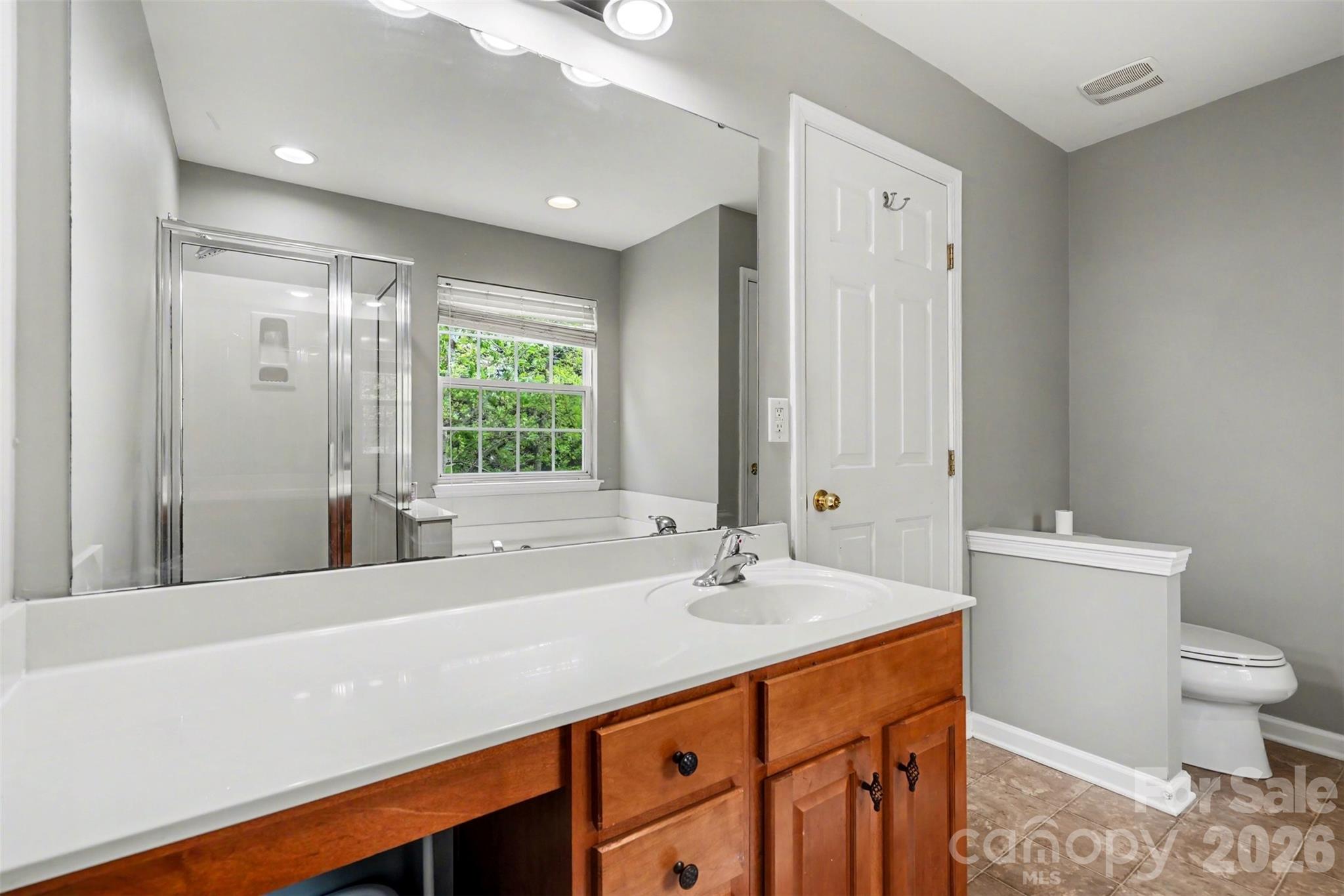 6711 Tanners Creek Drive