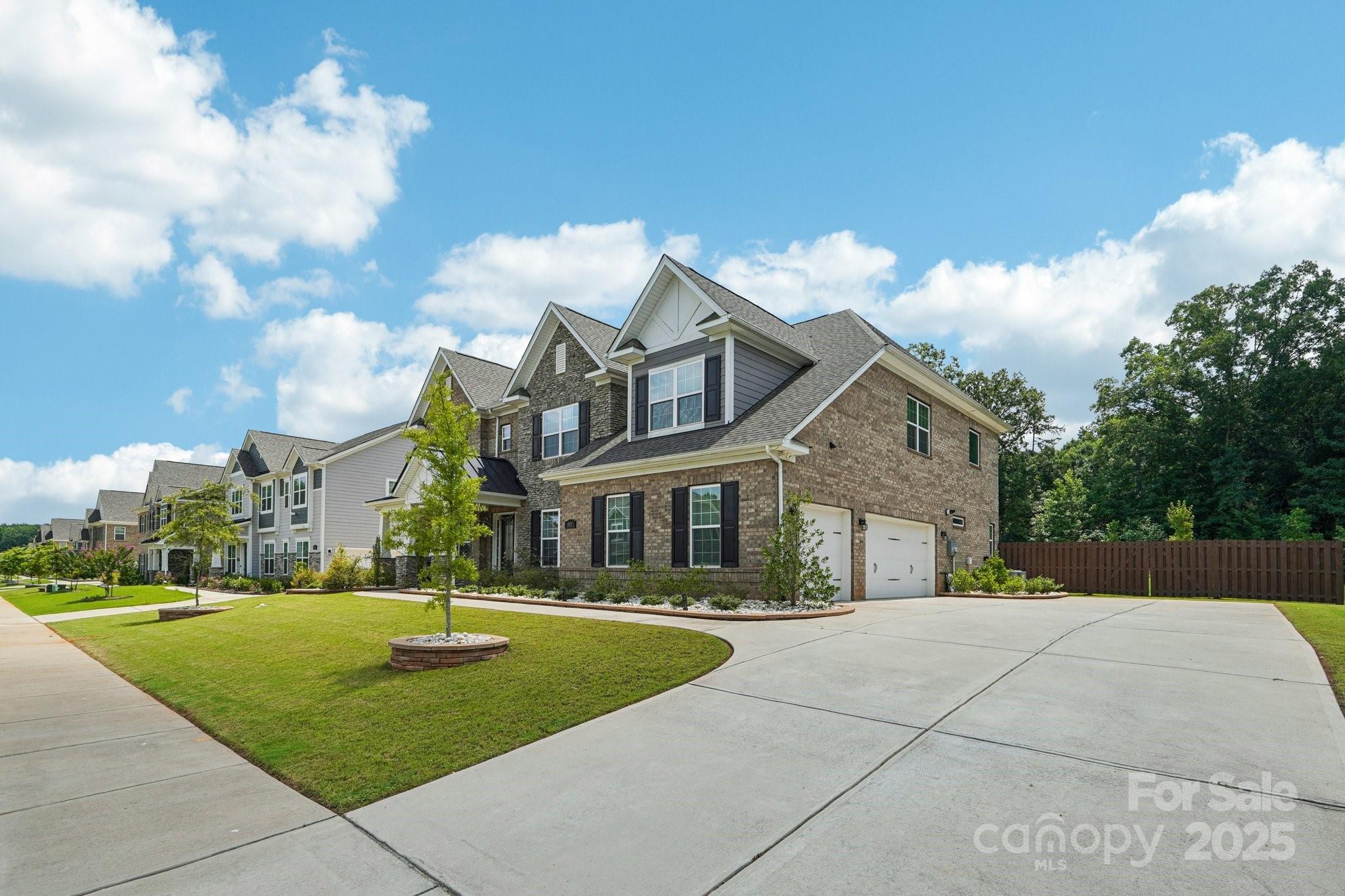 809 Brown Creek Drive