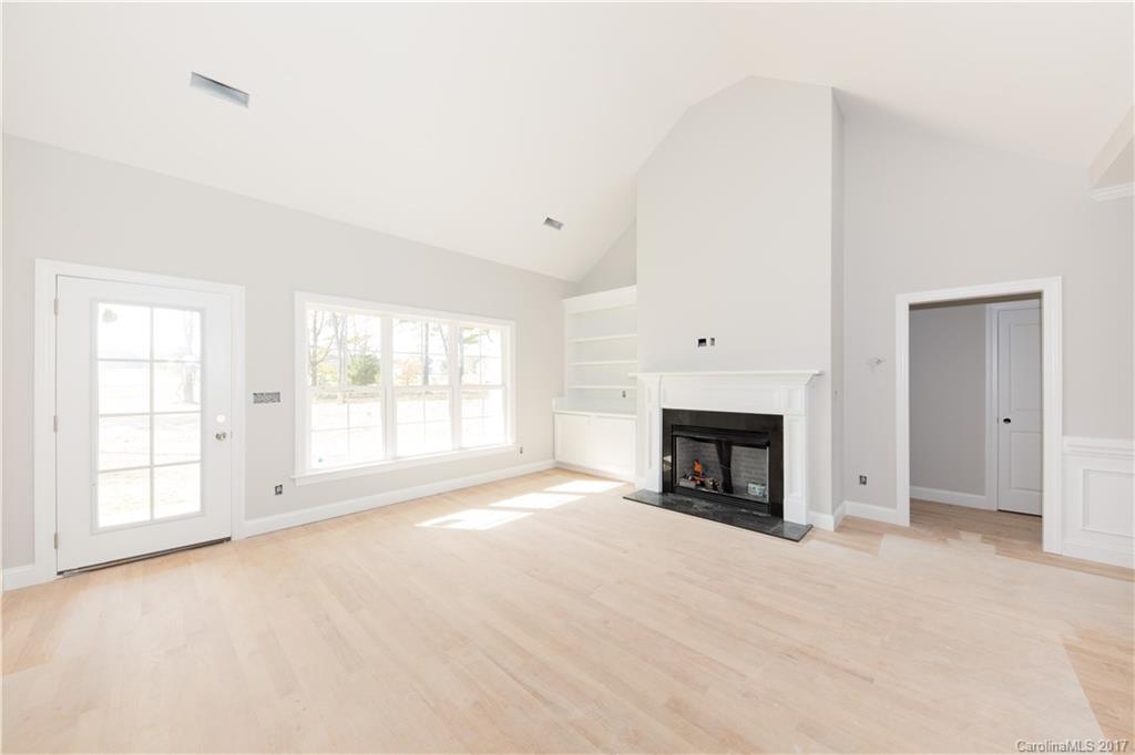 The Glynns at Carolina Crossing - Residential