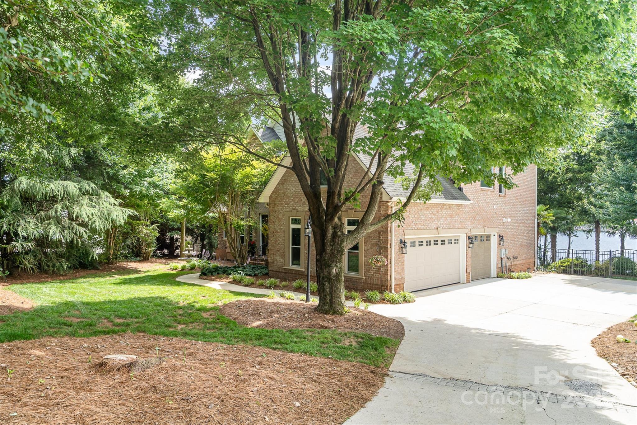 Gibbs Cove - Residential