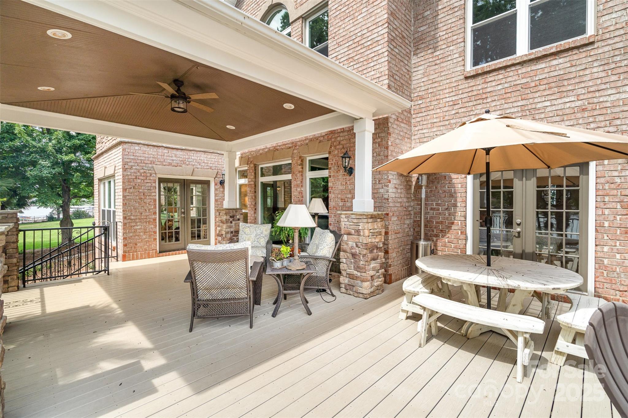 Gibbs Cove - Residential