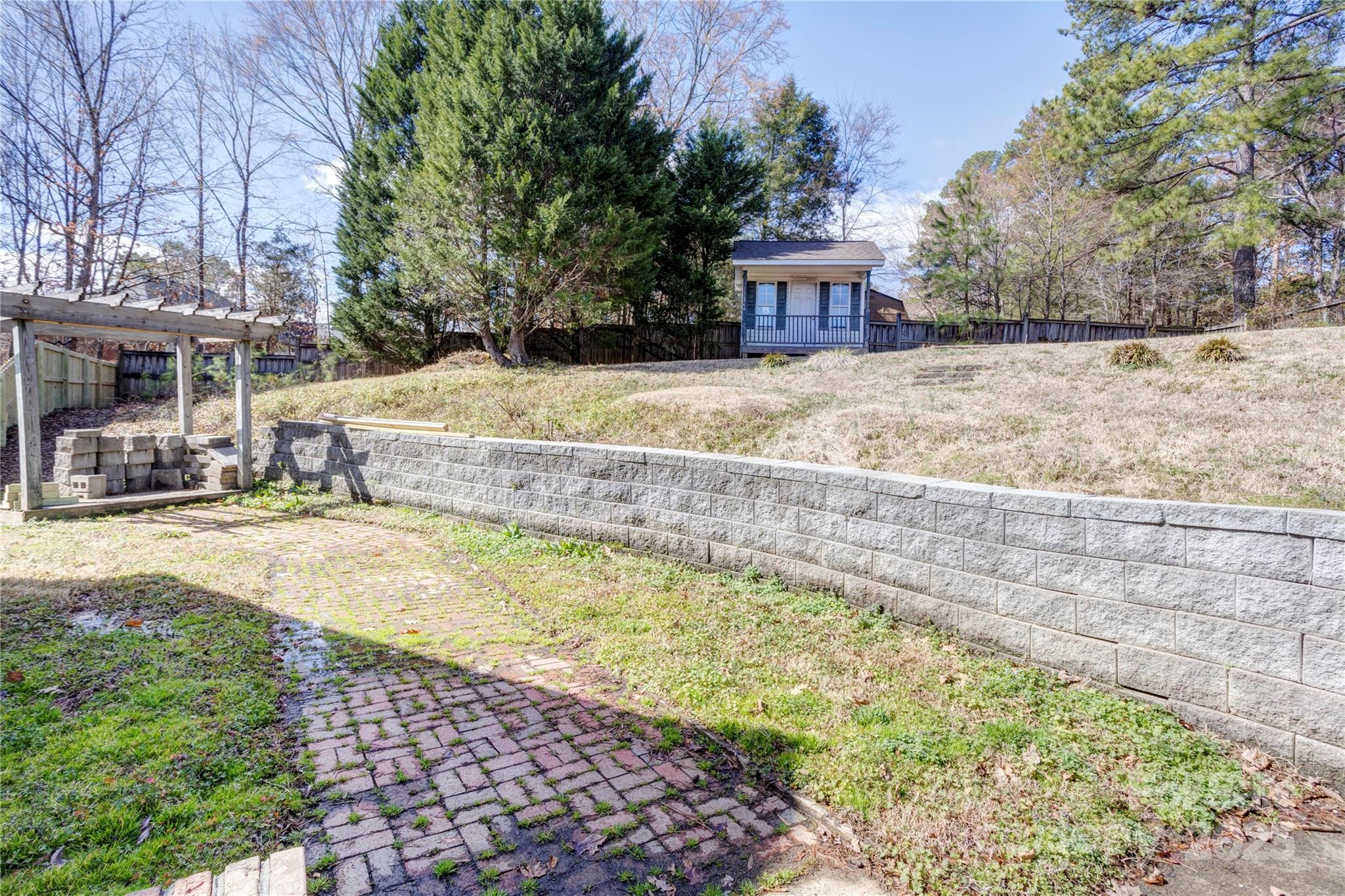 105 Partridge Bluff Drive NE