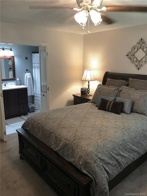 Steel Oaks - Residential