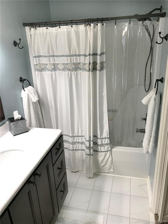 Steel Oaks - Residential