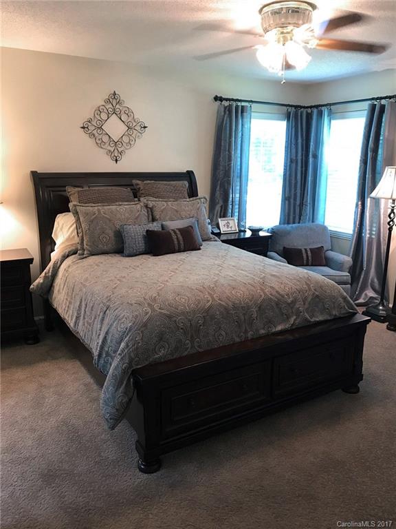 Steel Oaks - Residential