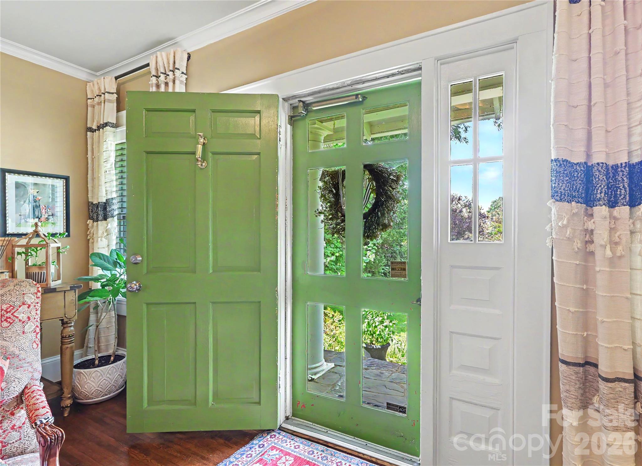 2527 Sharon Road