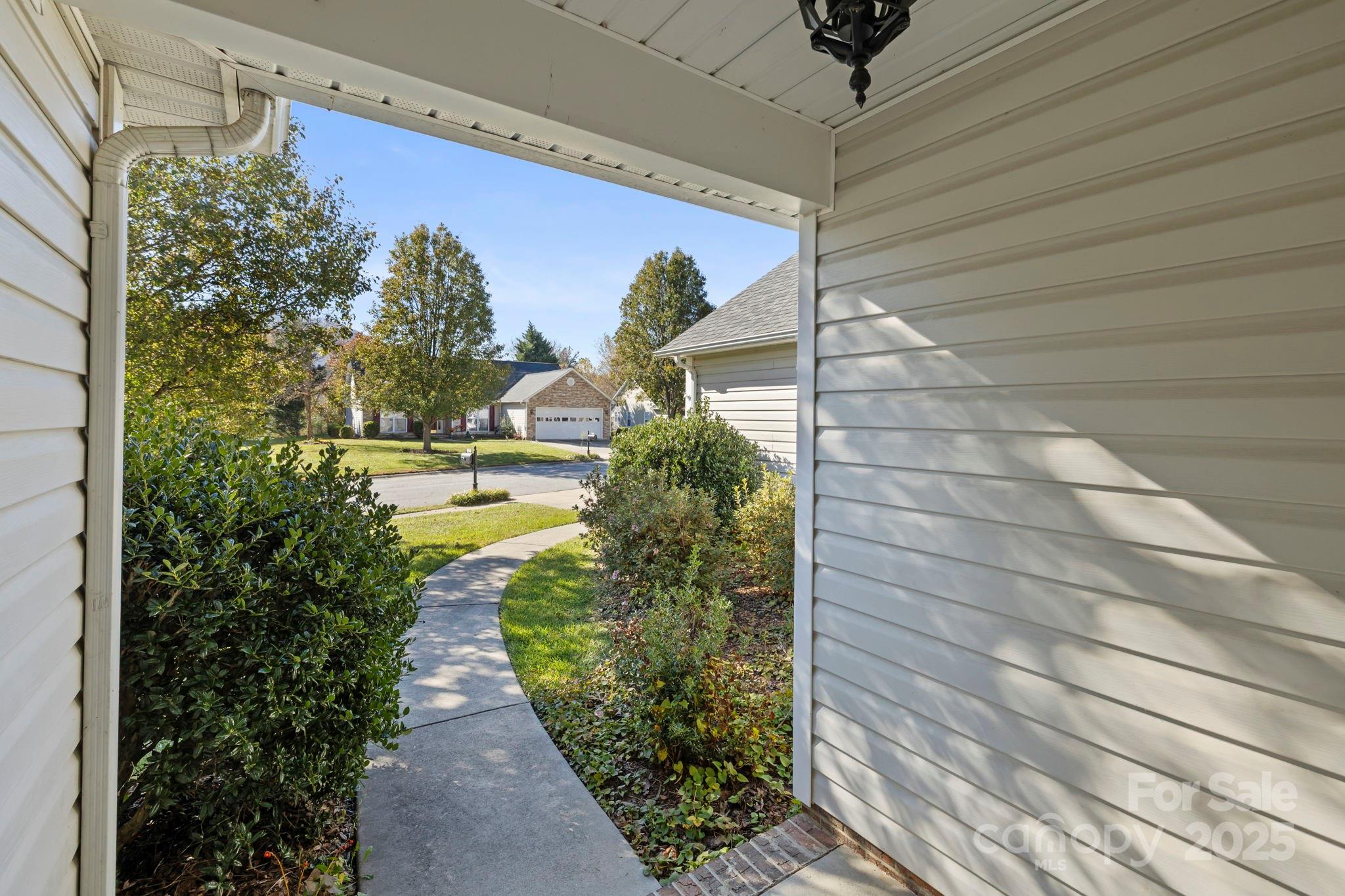 24 Meadow Pathway Drive