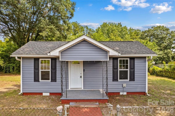 715 N CENTRAL AVE, LANDIS, NC 28088 - Image 7712a9eb4d502a9d935cbbe47ec5cf3d/828797519