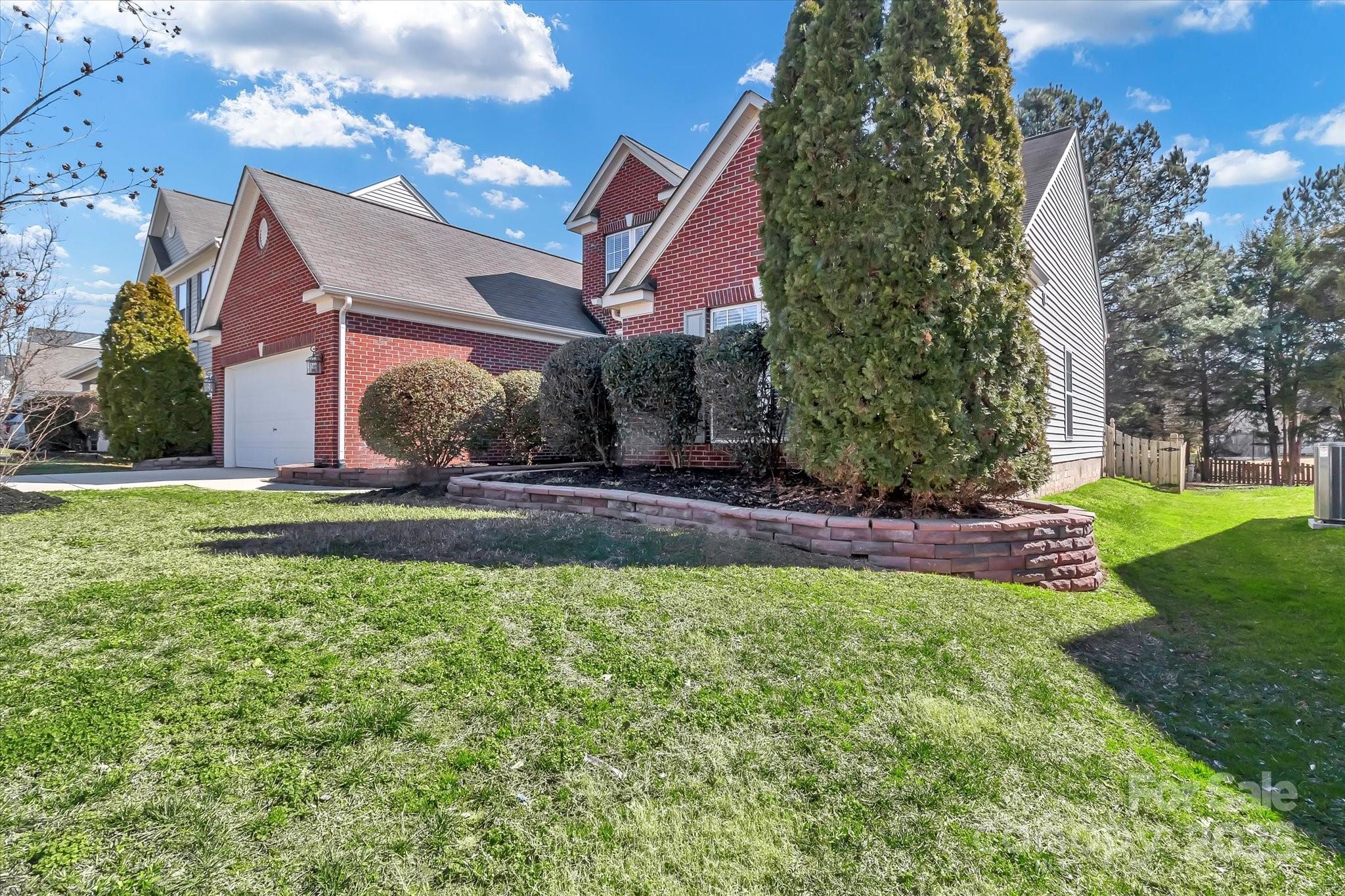 Brandon Oaks - Residential