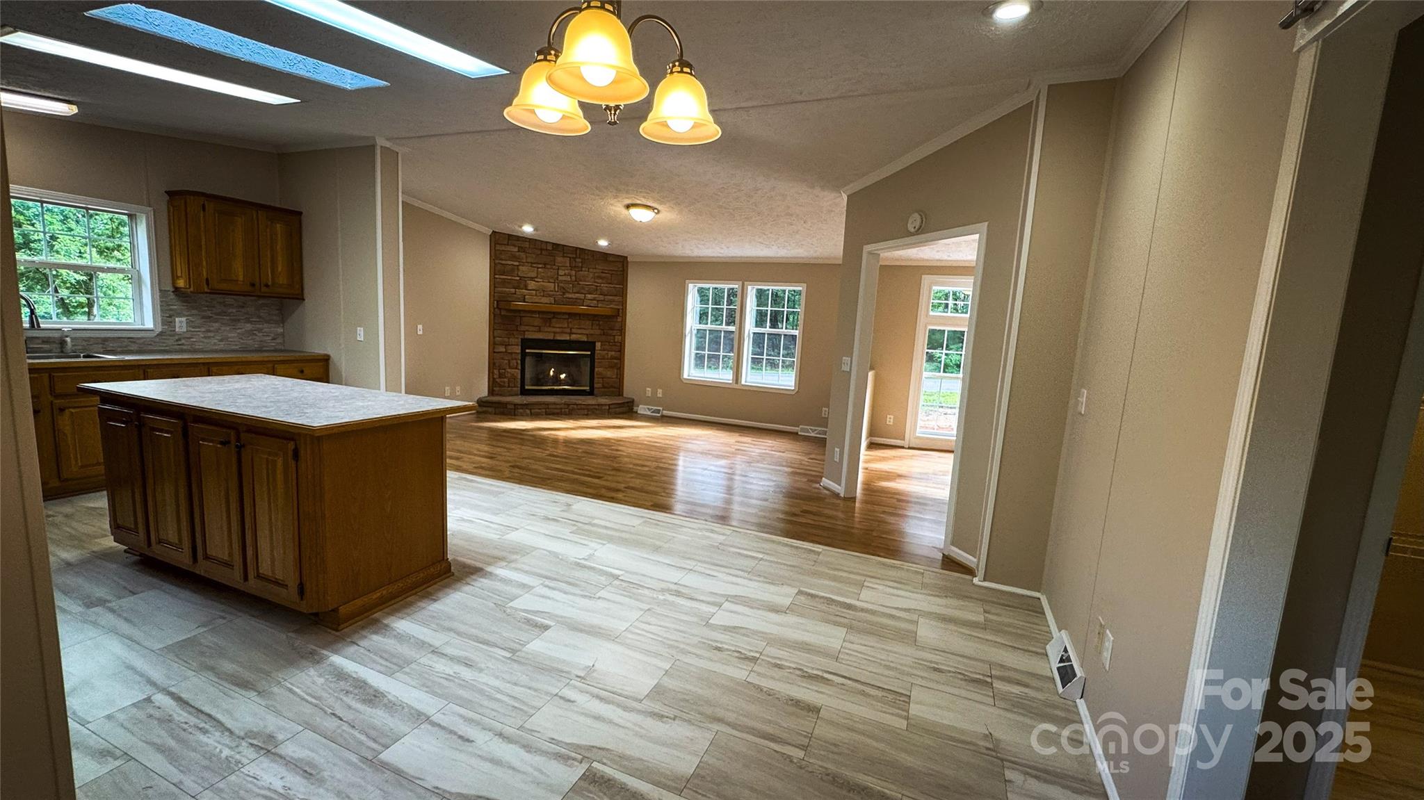 734 Hines Road